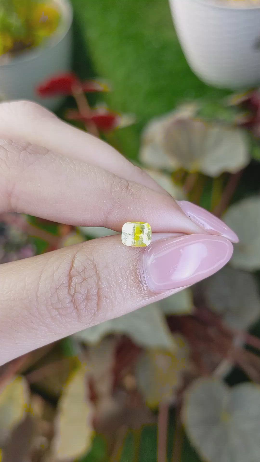 0.97 Ct. Yellow Sapphire from Ceylon (Sri Lanka) Size Video