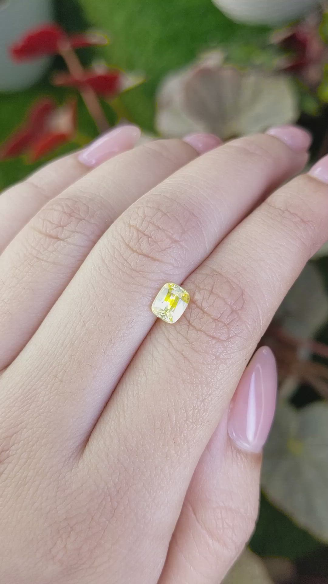 0.97 Ct. Yellow Sapphire from Ceylon (Sri Lanka) Size Video