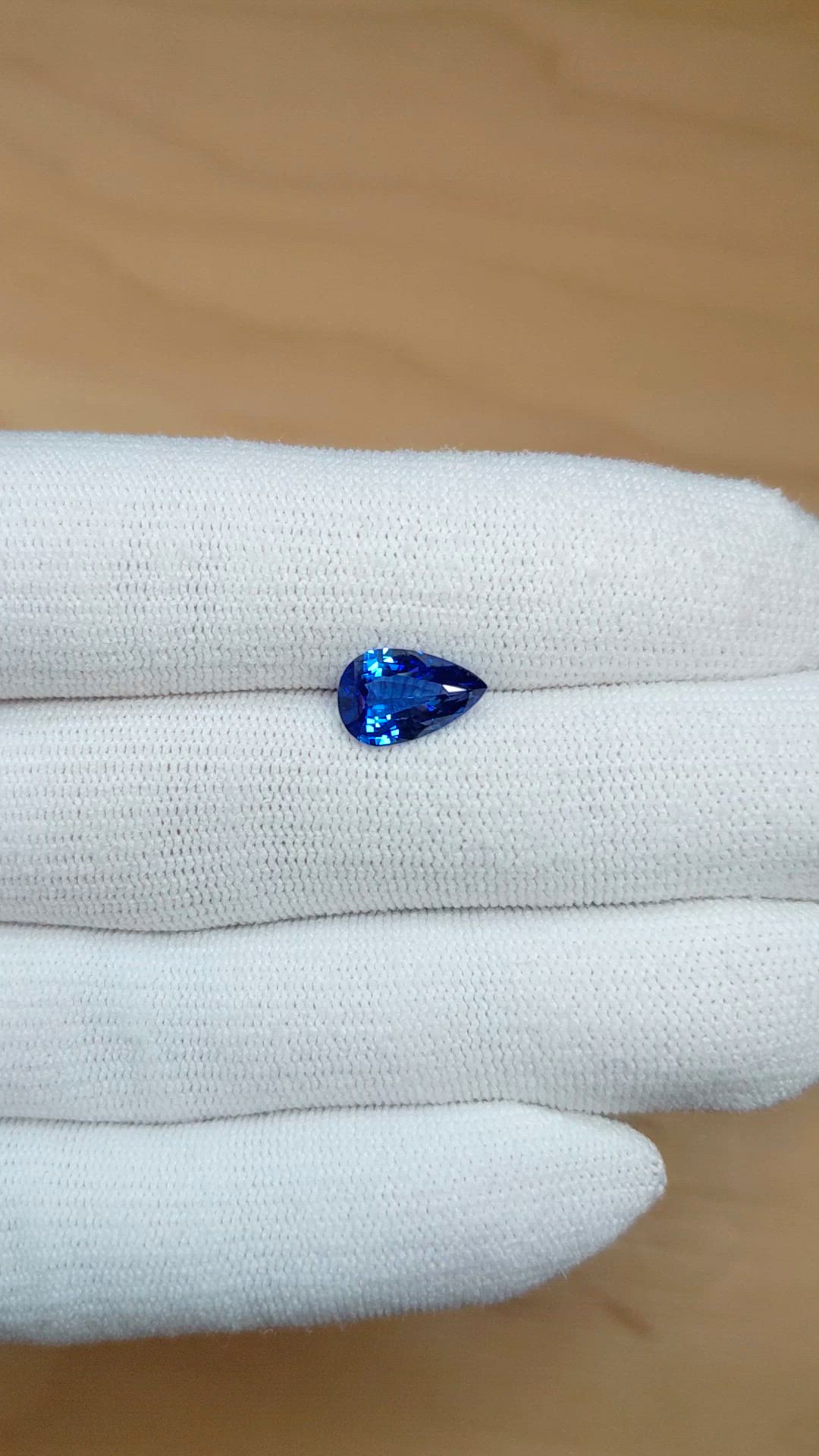 2.16 Ct. Blue Sapphire from Ceylon (Sri Lanka) Size Video