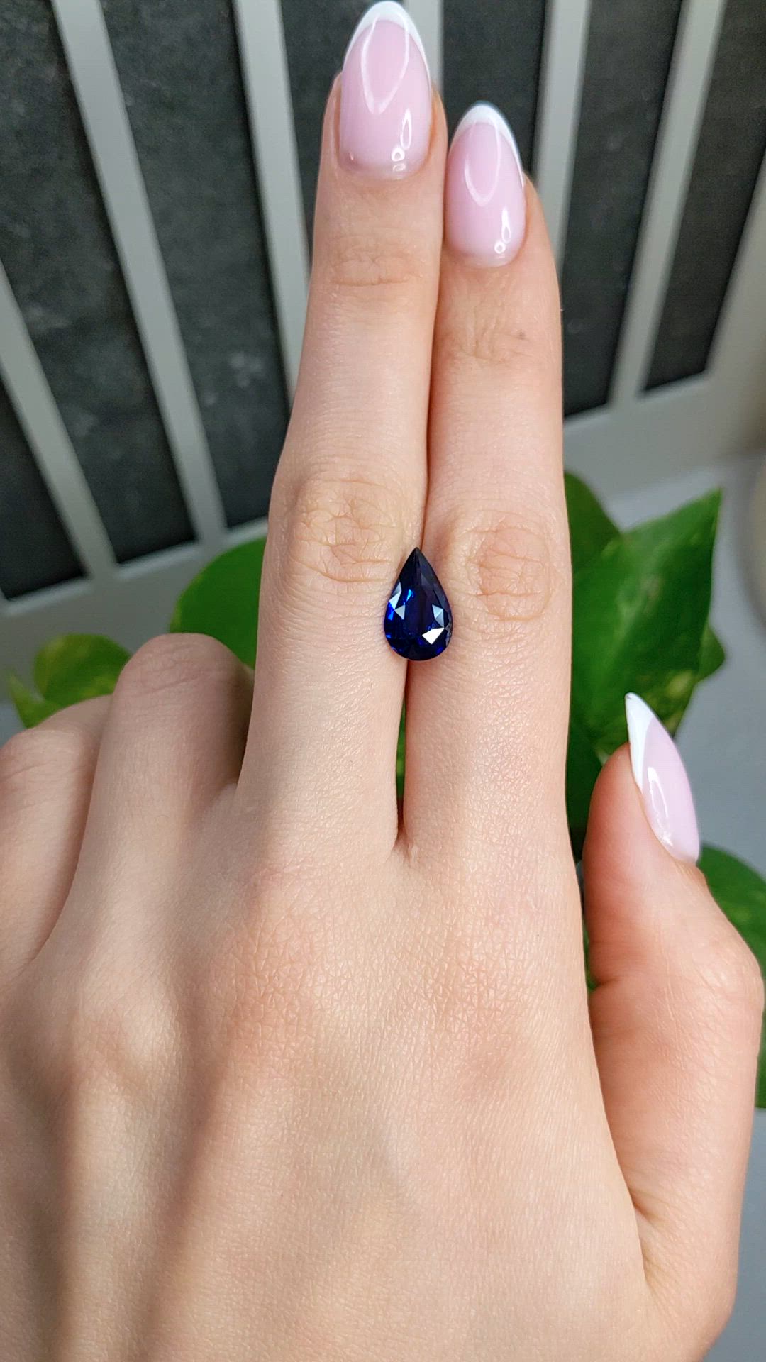 2.89 Ct. Blue Sapphire from Ceylon (Sri Lanka) Size Video