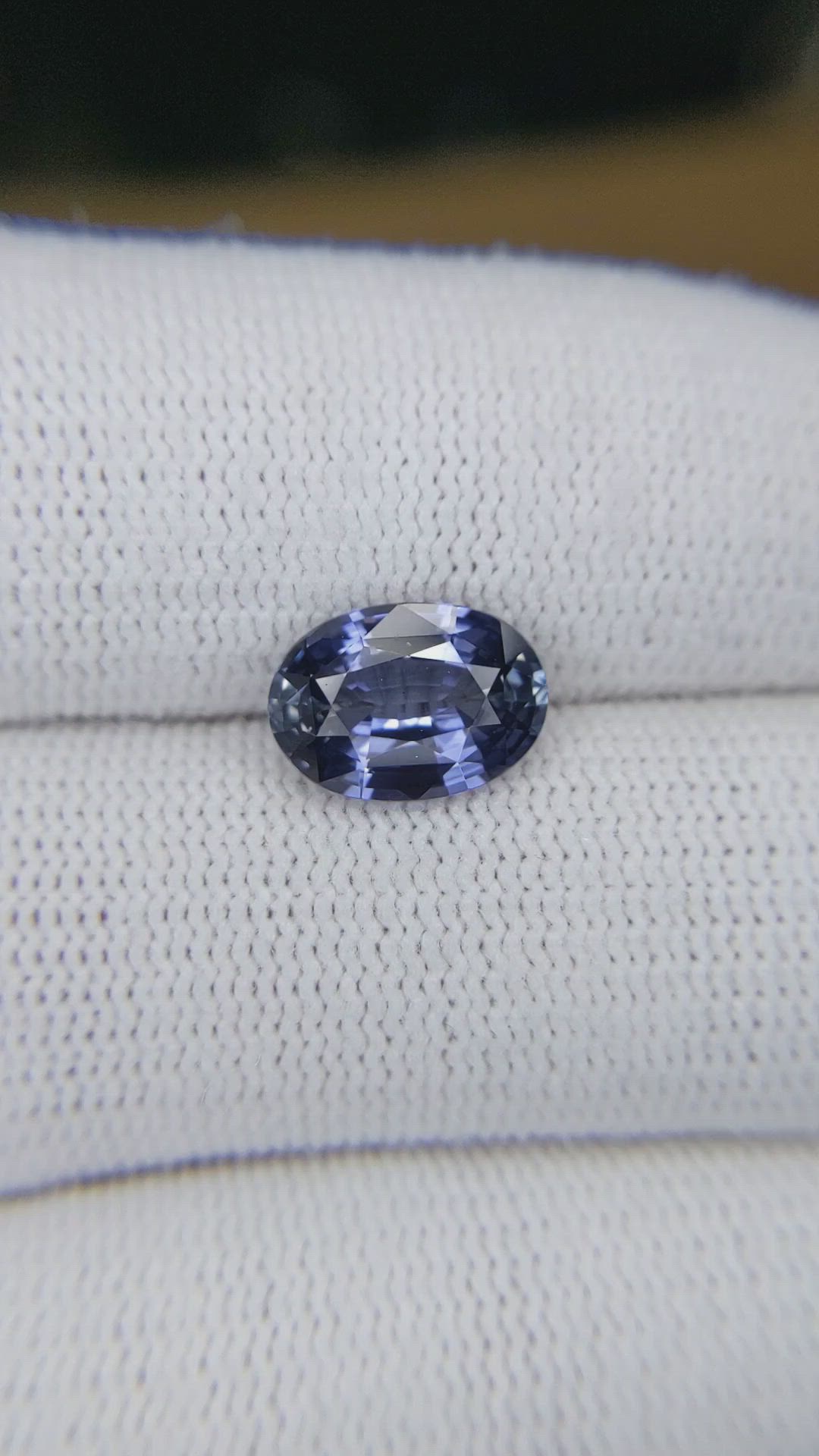 2.87 Ct. Purplish Blue Sapphire from Ceylon (Sri Lanka) Size Video