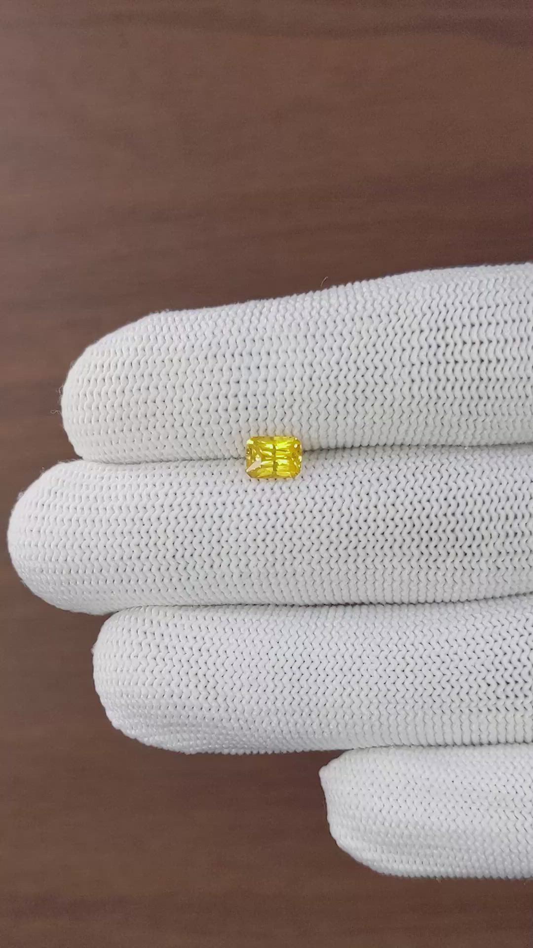 0.87 Ct. Yellow Sapphire from Ceylon (Sri Lanka) Size Video