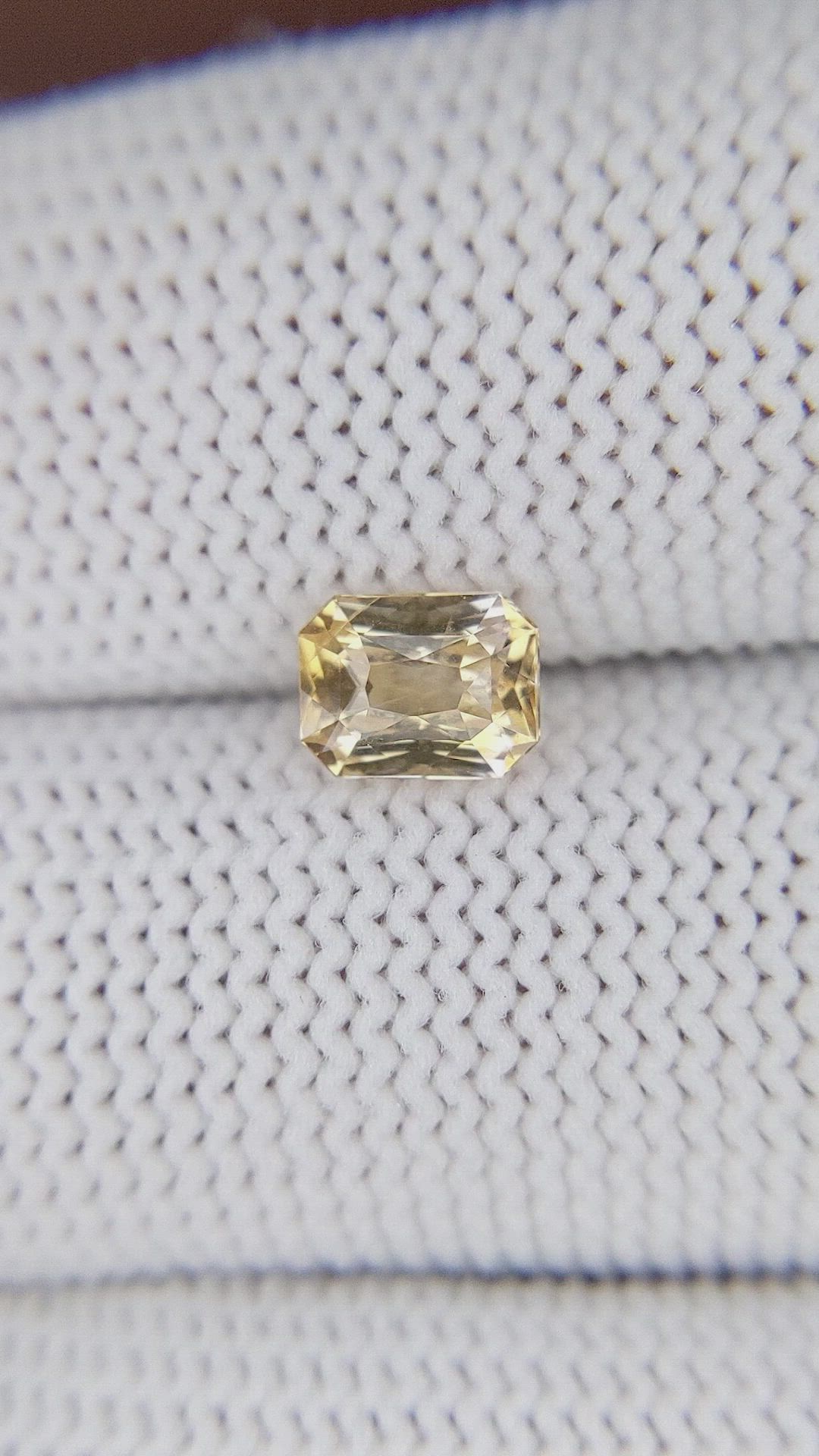 1.08 Ct. Yellow Sapphire from Ceylon (Sri Lanka) Size Video
