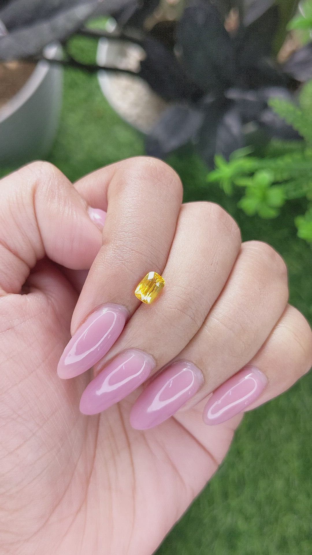 1.04 Ct. Orangish Yellow Sapphire from Ceylon (Sri Lanka) Size Video