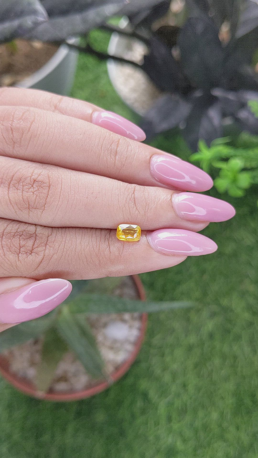 1.04 Ct. Orangish Yellow Sapphire from Ceylon (Sri Lanka) Size Video