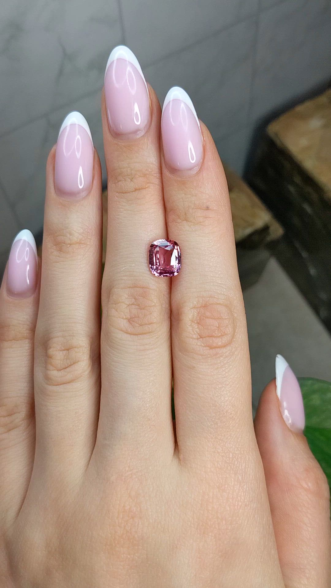 3.02 Ct. Padparadscha Sapphire from Ceylon (Sri Lanka) Size Video