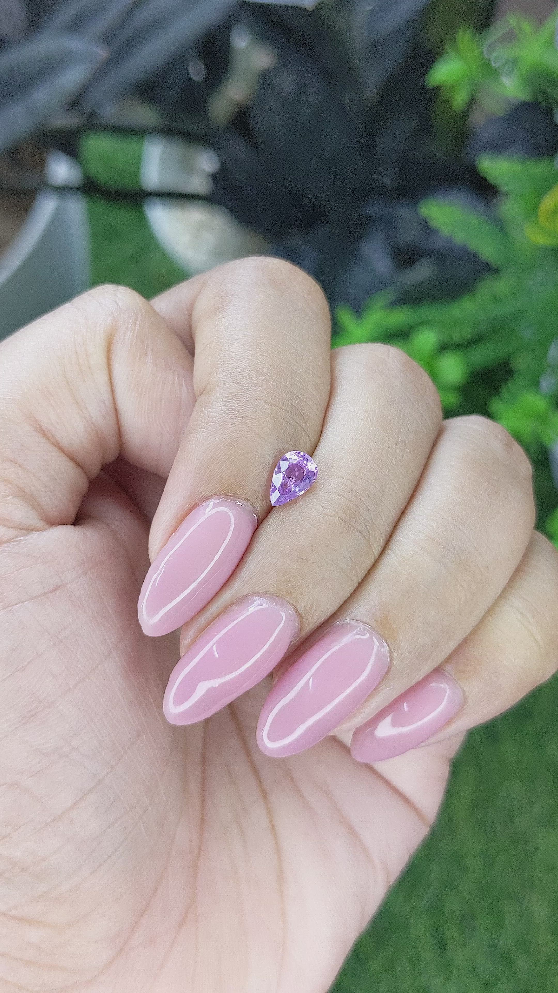 0.72 Ct. Pinkish Purple Sapphire from Ceylon (Sri Lanka) Size Video