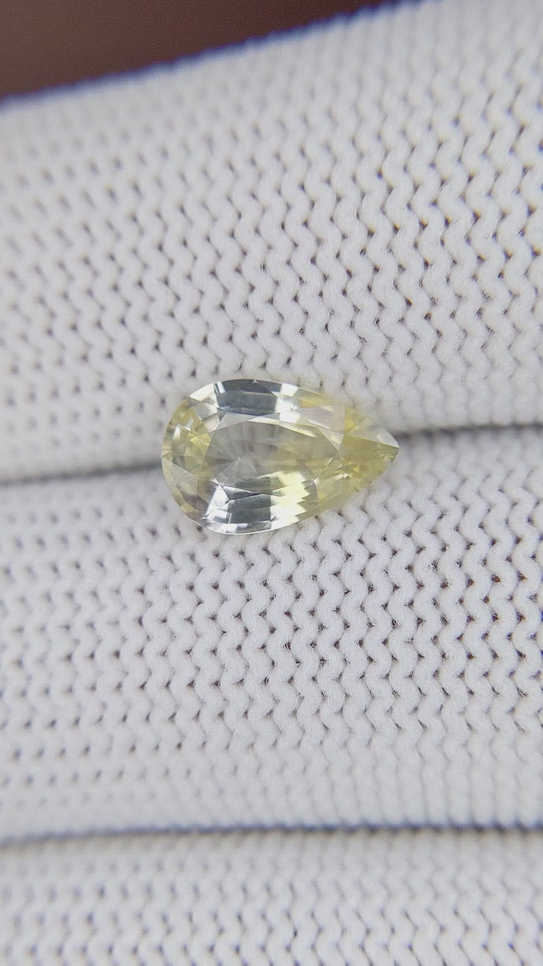 2.09 Ct. Yellow Sapphire from Ceylon (Sri Lanka) Size Video