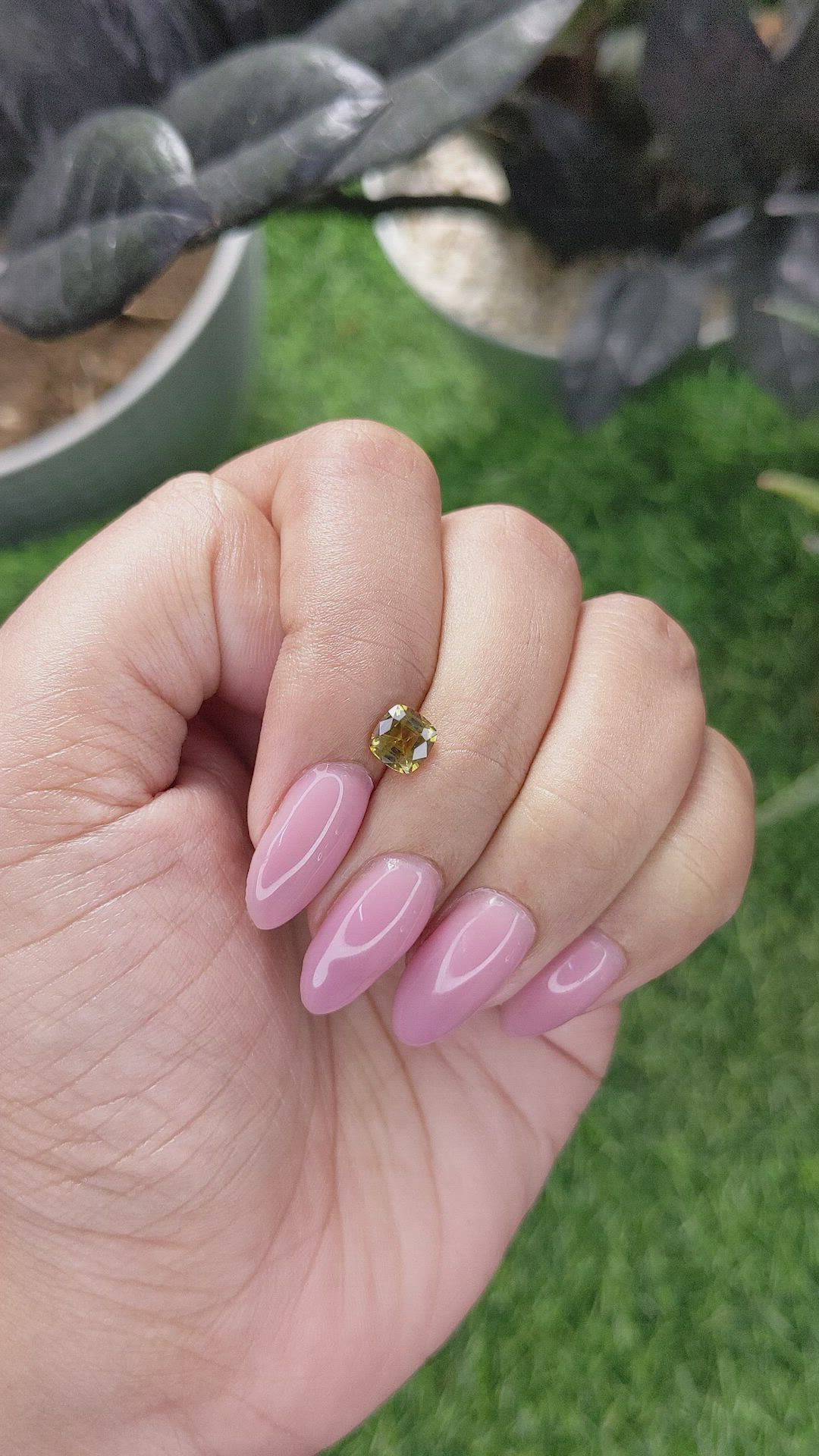 0.71 Ct. Greenish Yellow Sapphire from Ceylon (Sri Lanka) Size Video