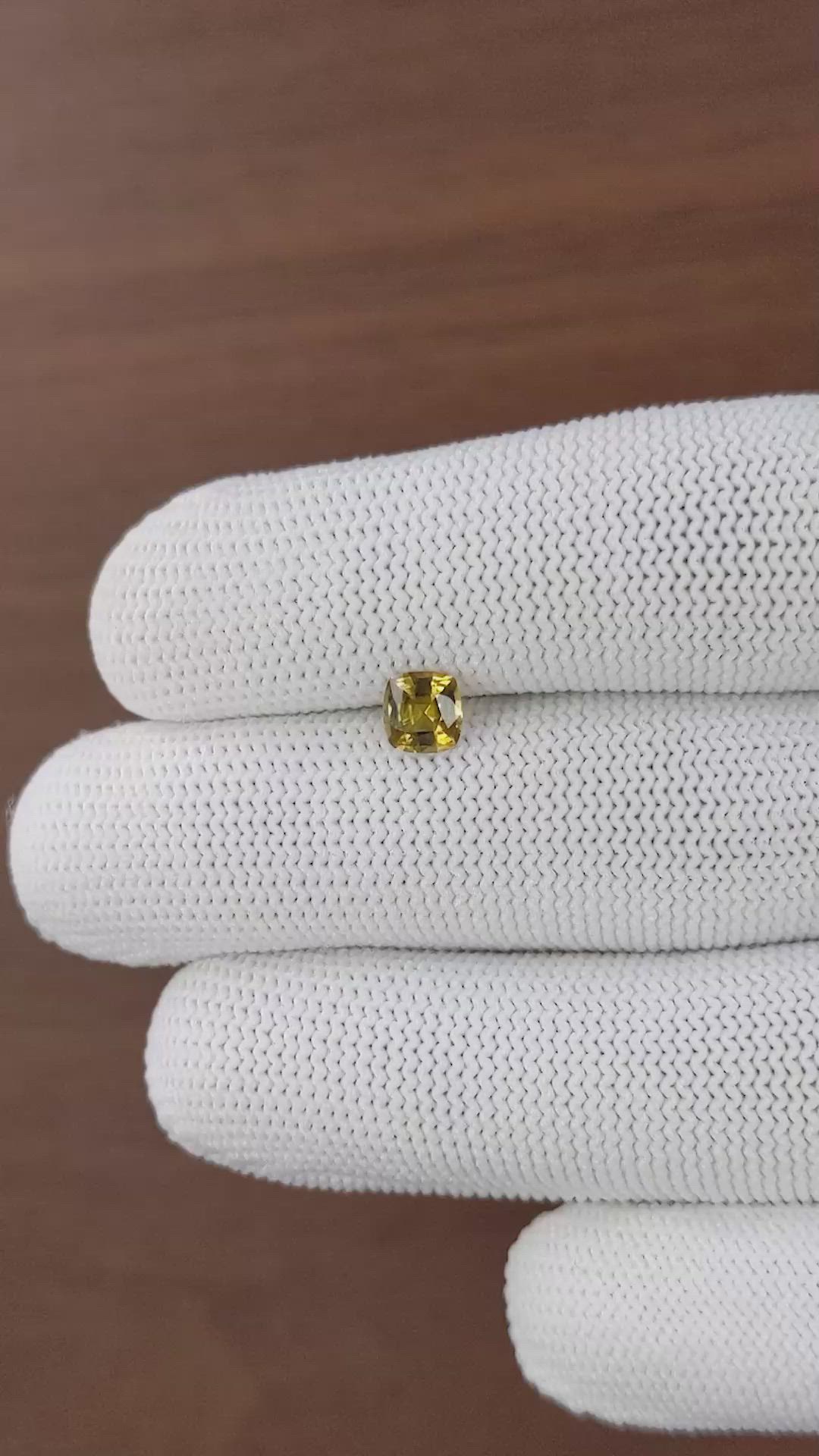0.71 Ct. Greenish Yellow Sapphire from Ceylon (Sri Lanka) Size Video
