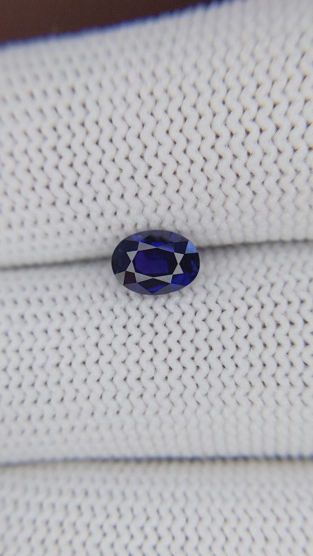 1.10 Ct. Color Change Sapphire from Ceylon (Sri Lanka) Size Video