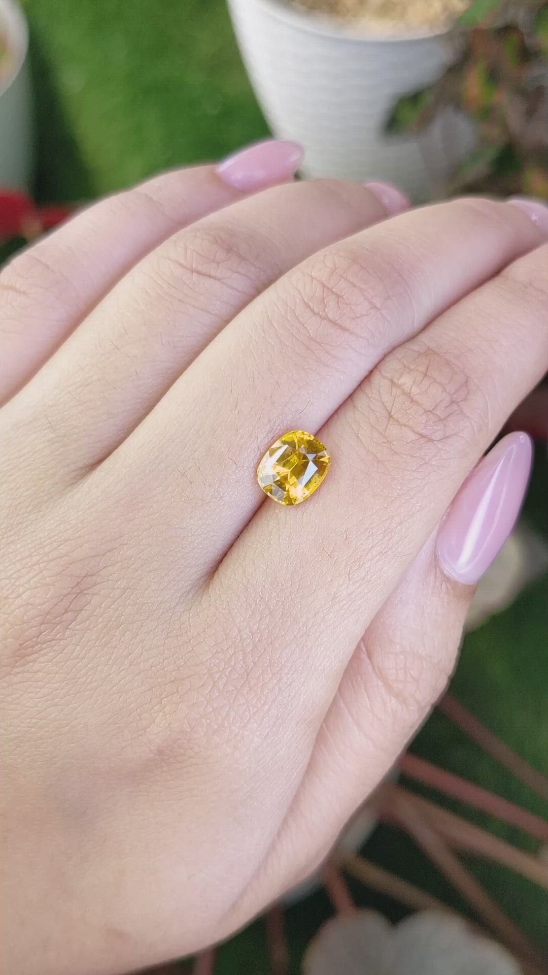 2.16 Ct. Yellow Sapphire from Ceylon (Sri Lanka) Size Video