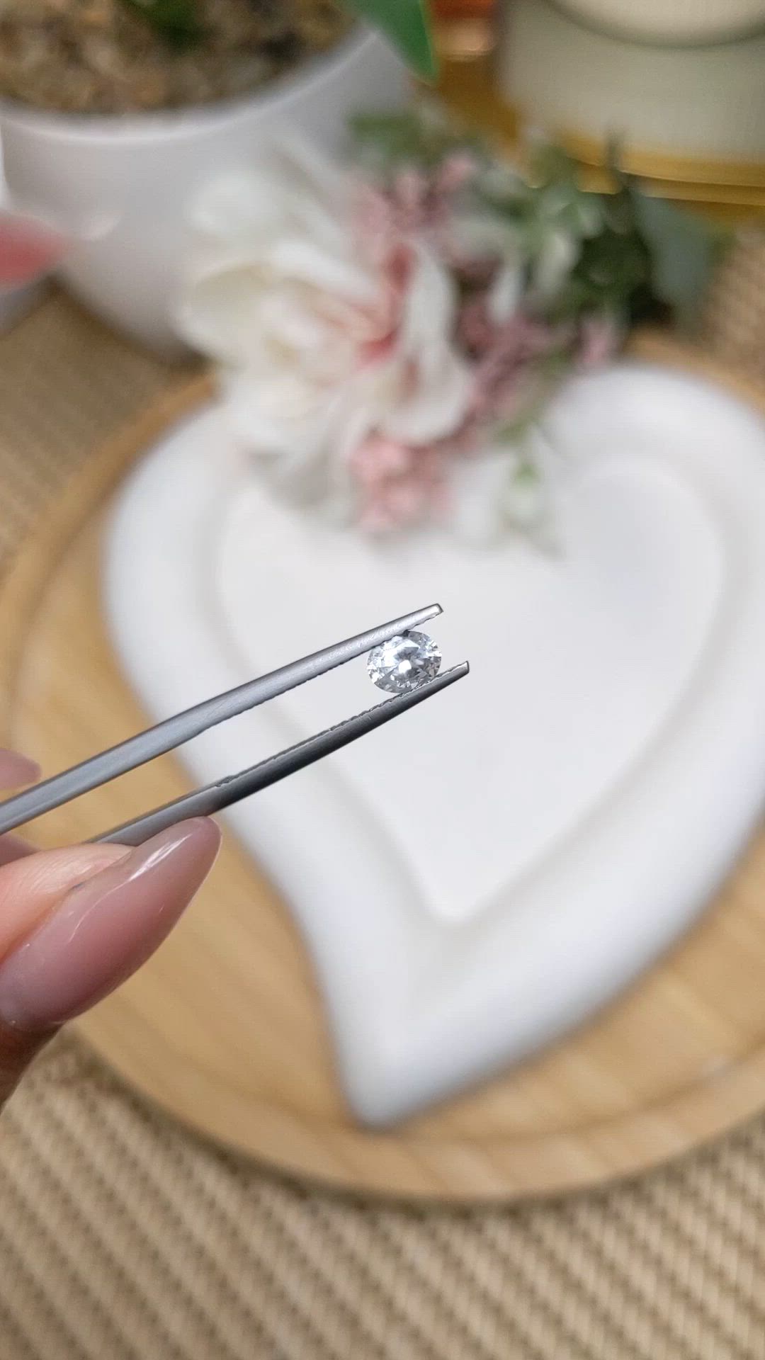 0.45 Ct. White Sapphire from Ceylon (Sri Lanka) Size Video