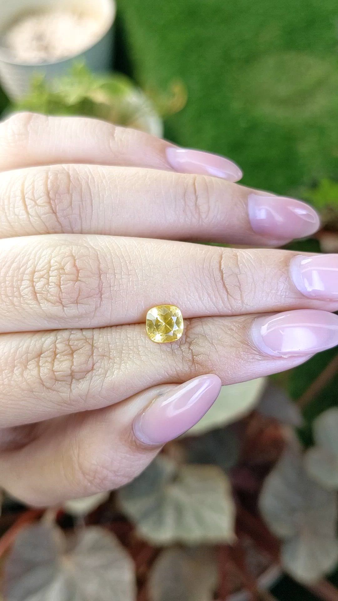 1.41 Ct. Yellow Sapphire from Ceylon (Sri Lanka) Size Video