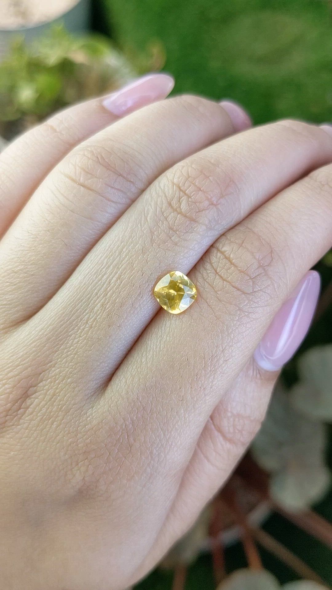 1.41 Ct. Yellow Sapphire from Ceylon (Sri Lanka) Size Video