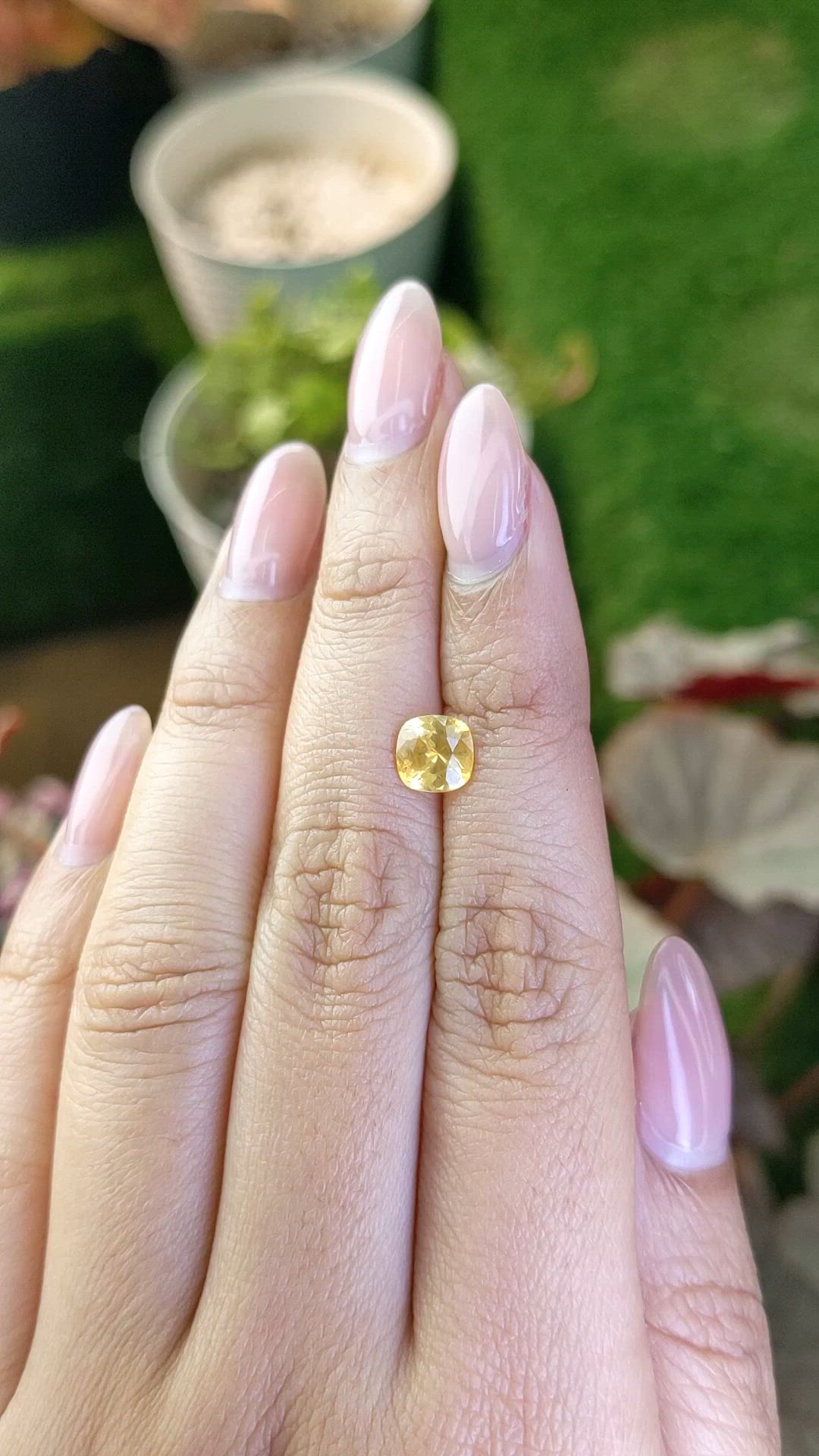 1.41 Ct. Yellow Sapphire from Ceylon (Sri Lanka) Size Video