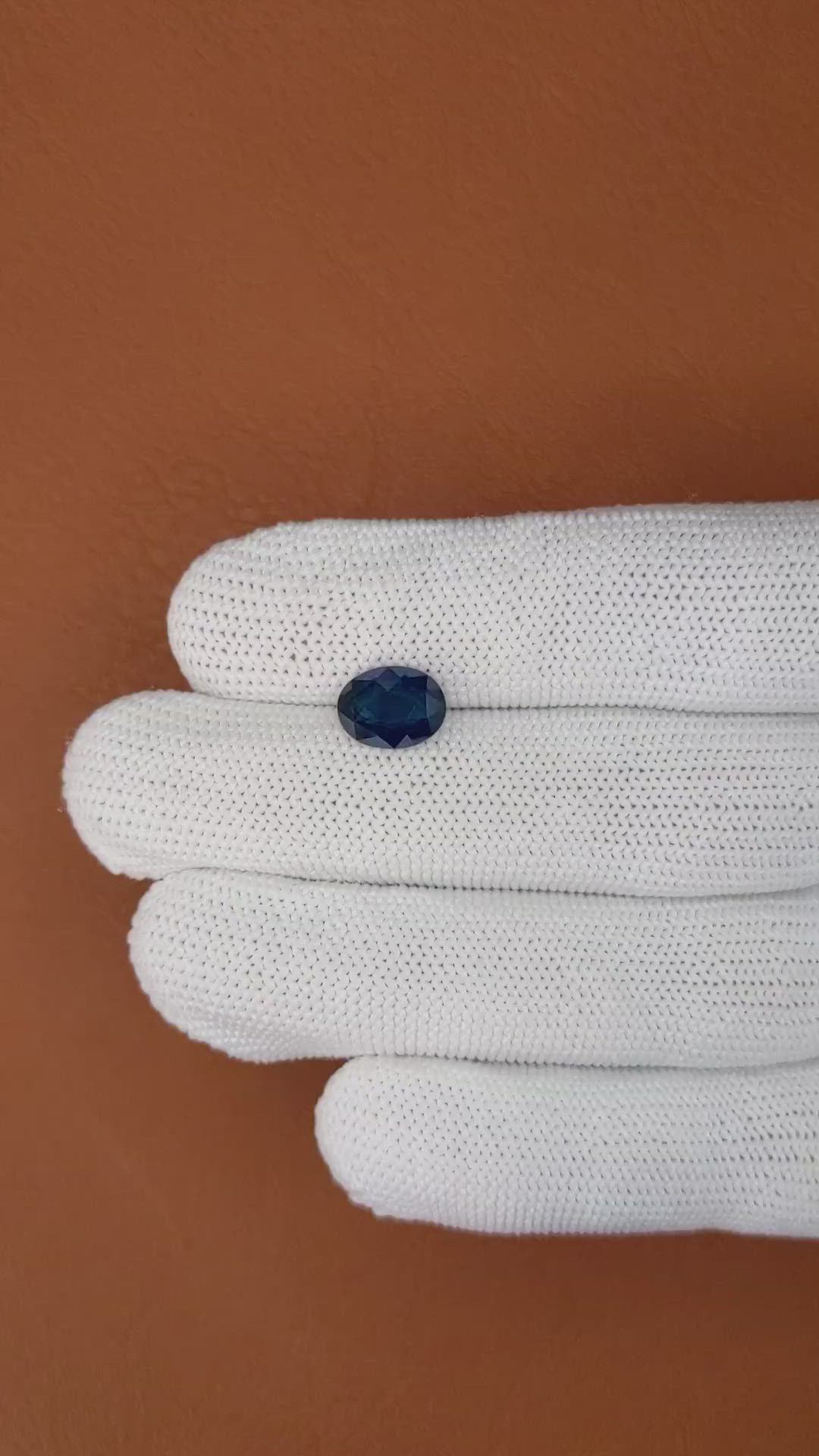 3.18 Ct. Blue Sapphire from Ceylon (Sri Lanka) Size Video