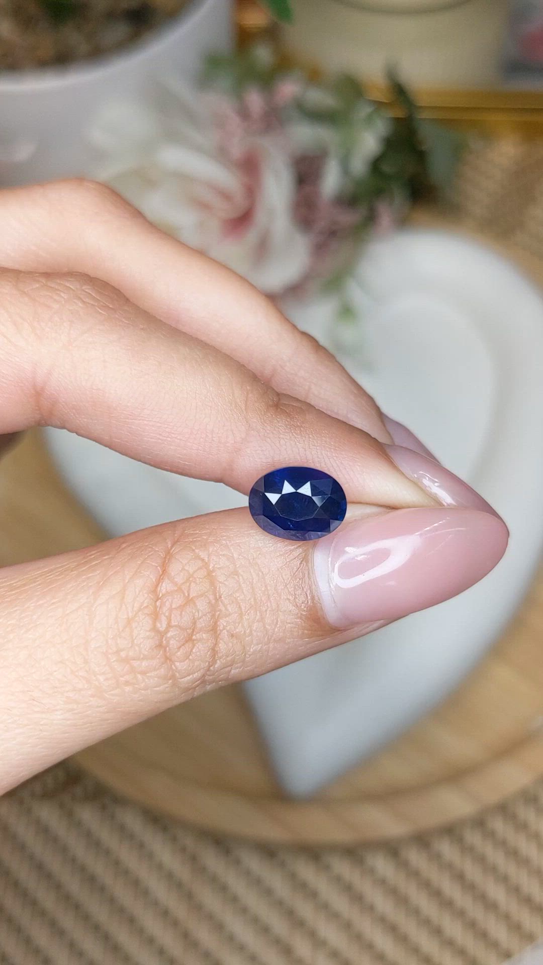 3.18 Ct. Blue Sapphire from Ceylon (Sri Lanka) Size Video