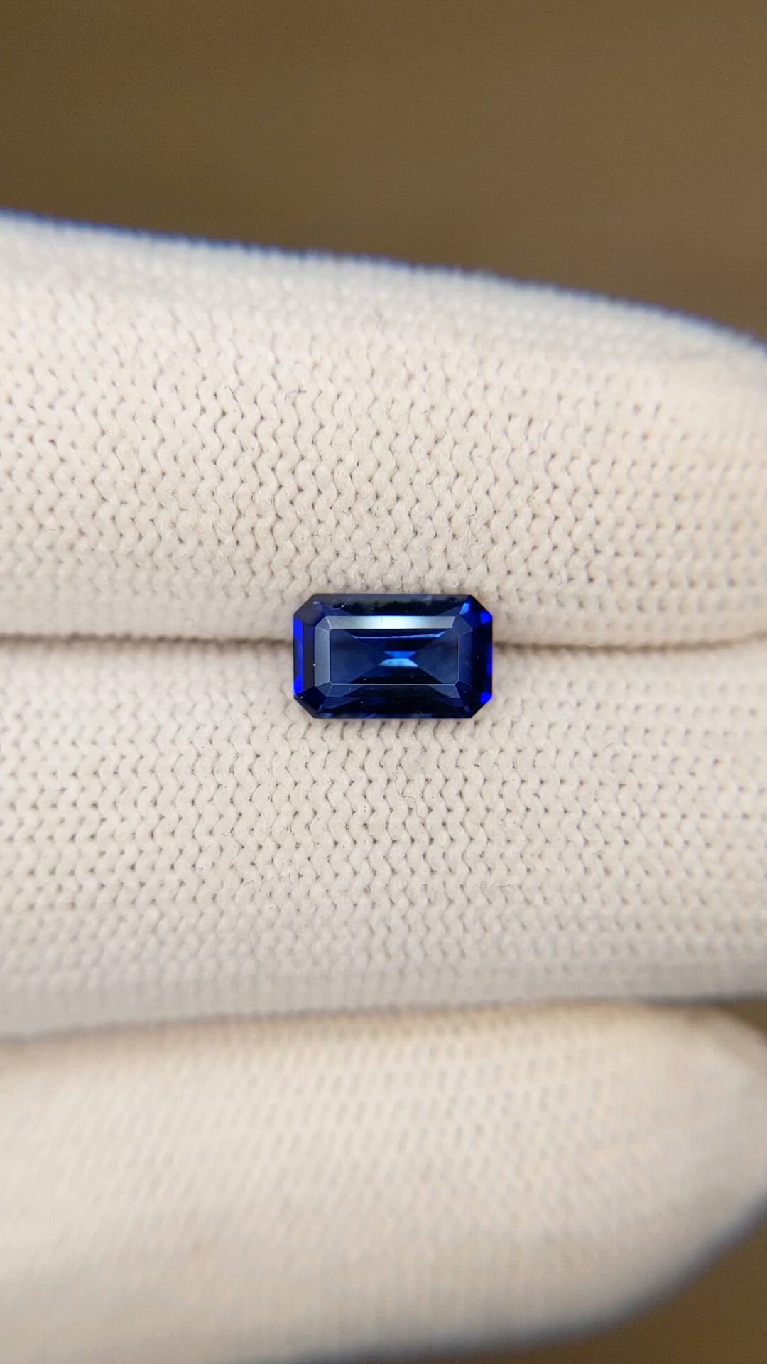 1.29 Ct. Blue Sapphire from Ceylon (Sri Lanka) Size Video