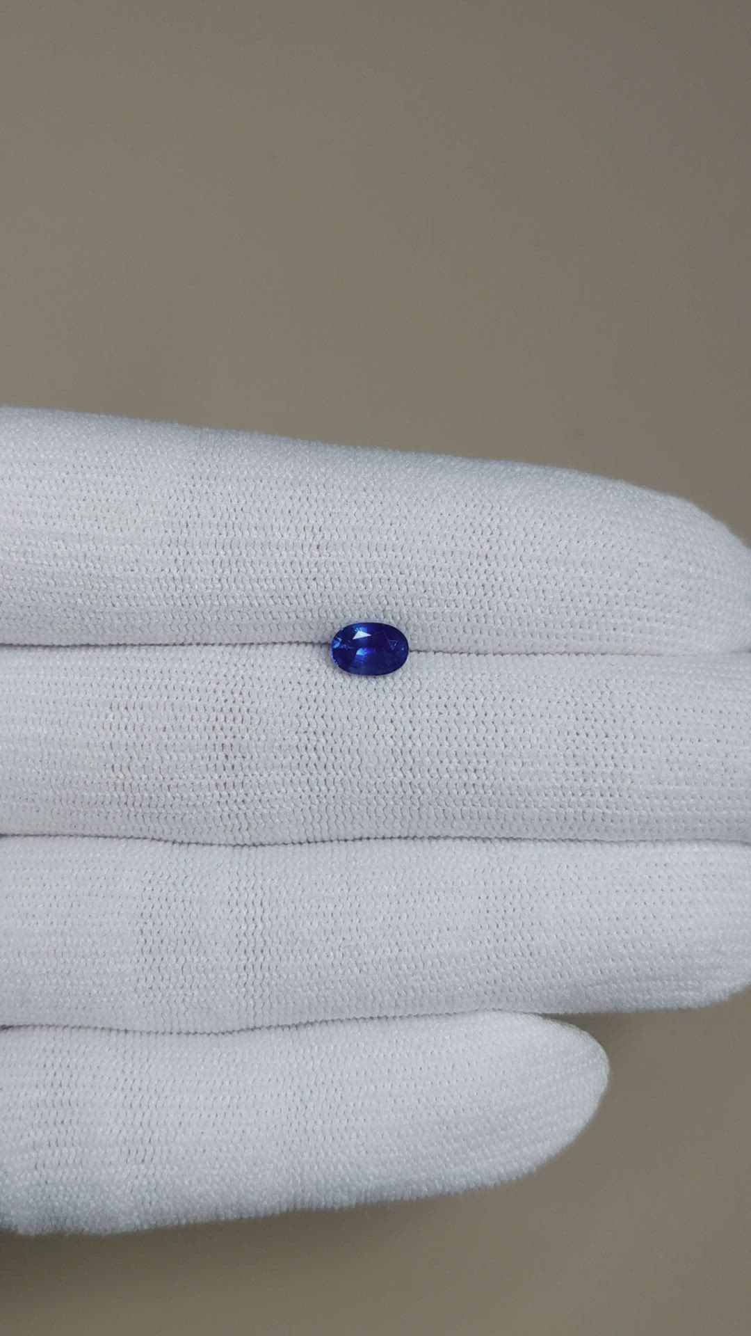 0.98 Ct. Blue Sapphire from Ceylon (Sri Lanka) Size Video