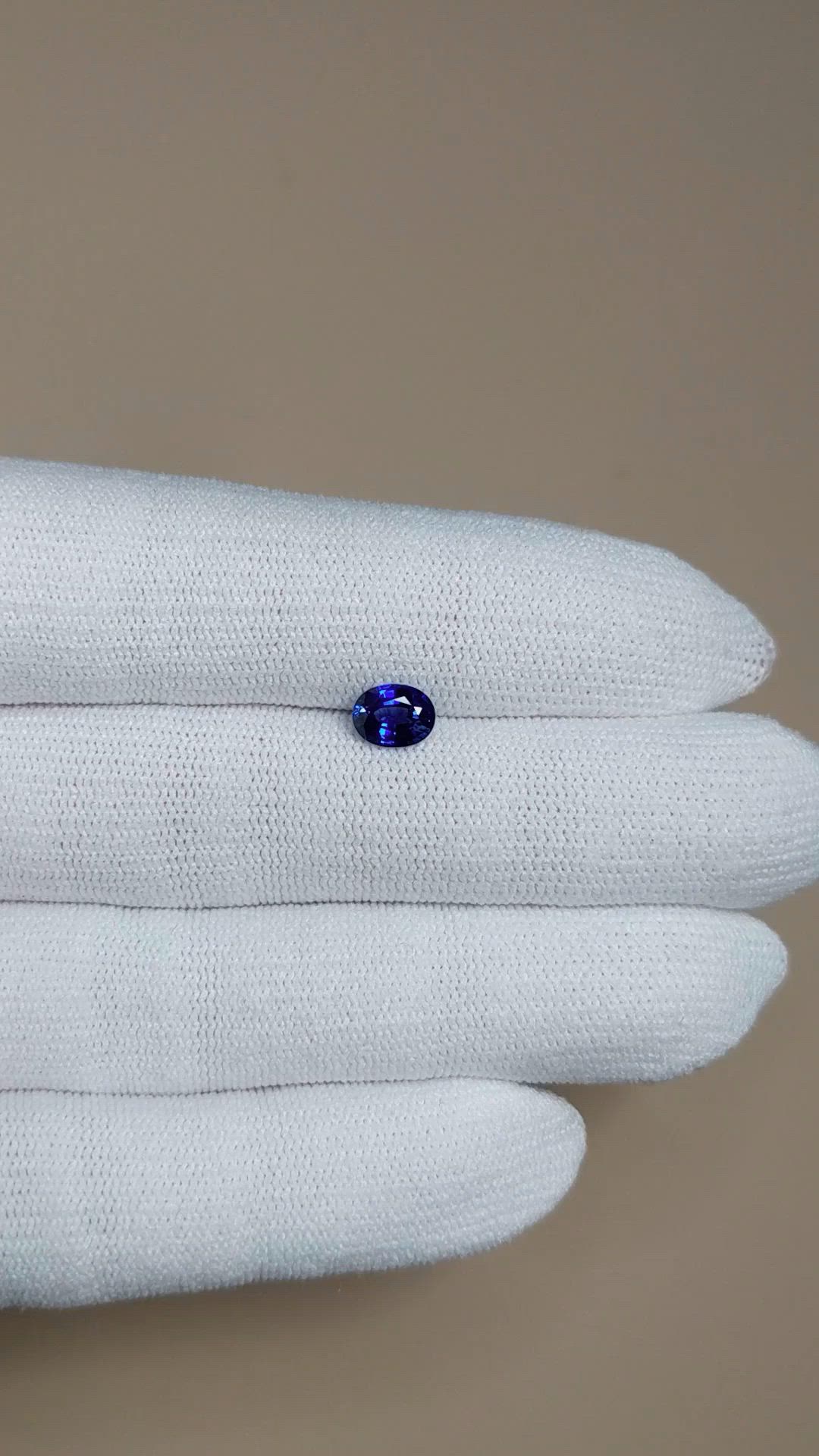 1.12 Ct. Blue Sapphire from Ceylon (Sri Lanka) Size Video
