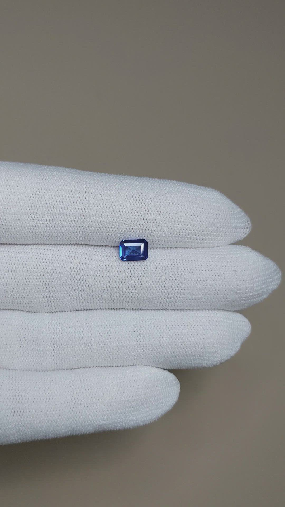 1.11 Ct. Blue Sapphire from Ceylon (Sri Lanka) Size Video