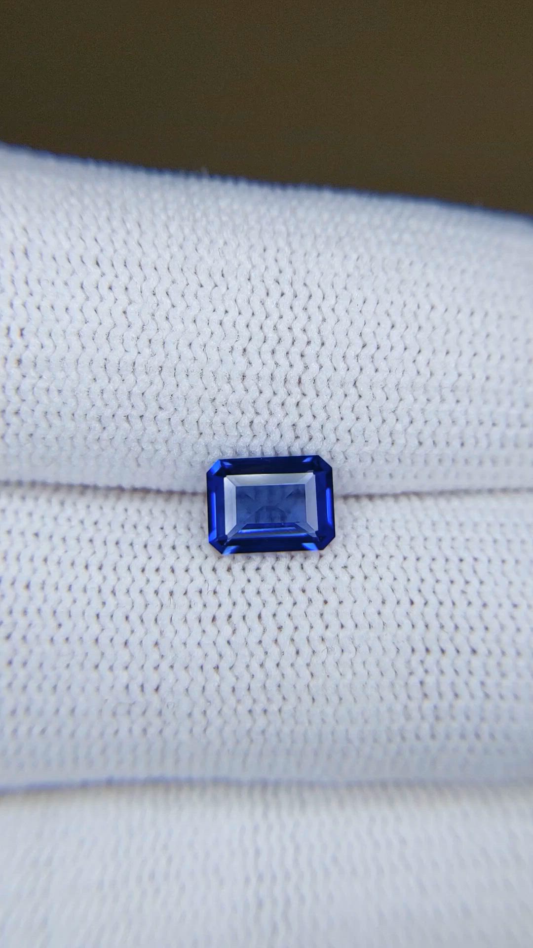 1.11 Ct. Blue Sapphire from Ceylon (Sri Lanka) Size Video