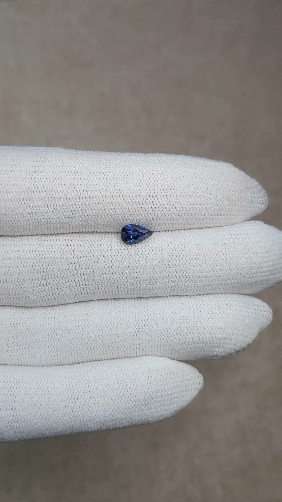 0.91 Ct. Blue Sapphire from Ceylon (Sri Lanka) Size Video