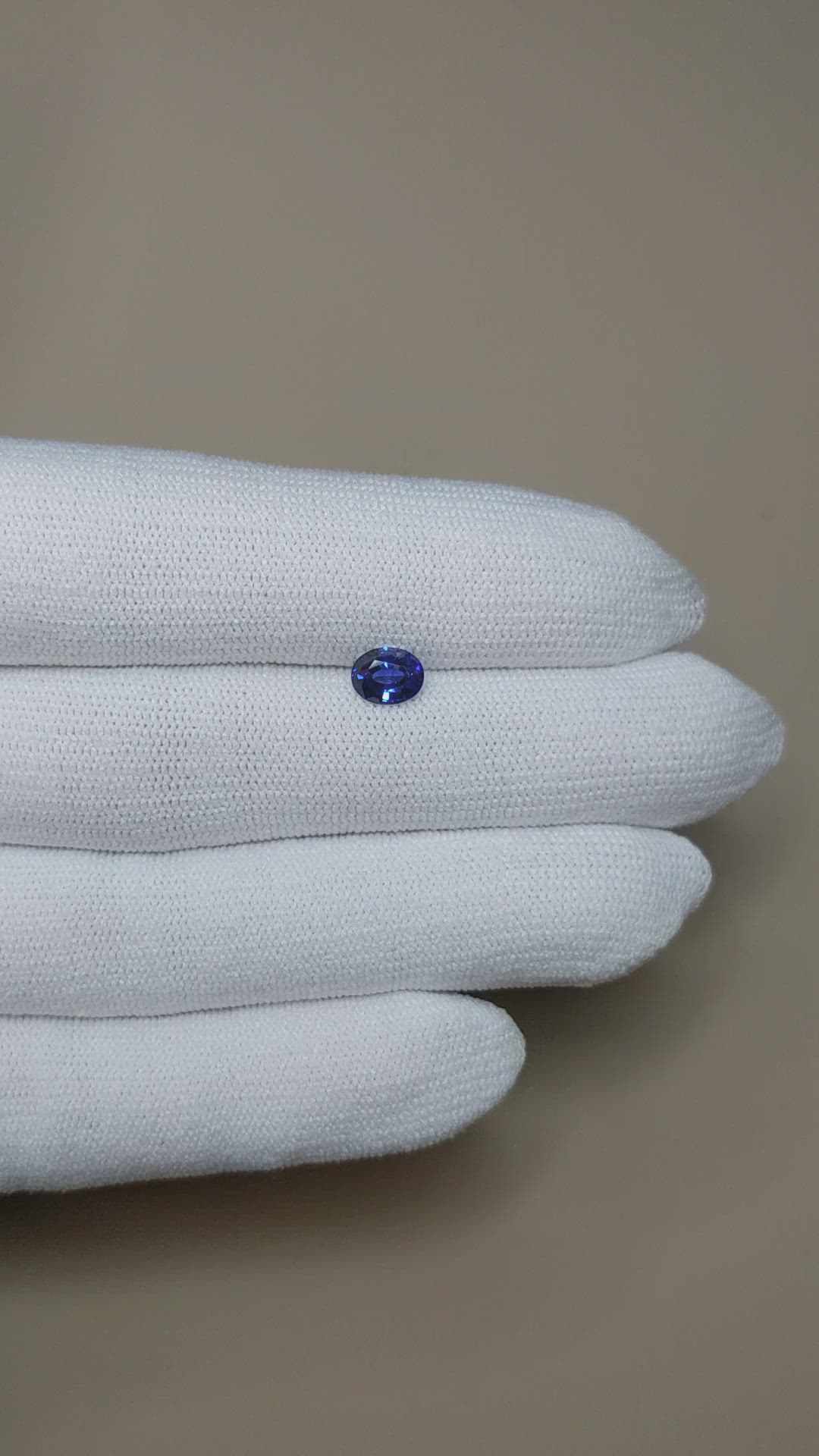 0.96 Ct. Blue Sapphire from Ceylon (Sri Lanka) Size Video