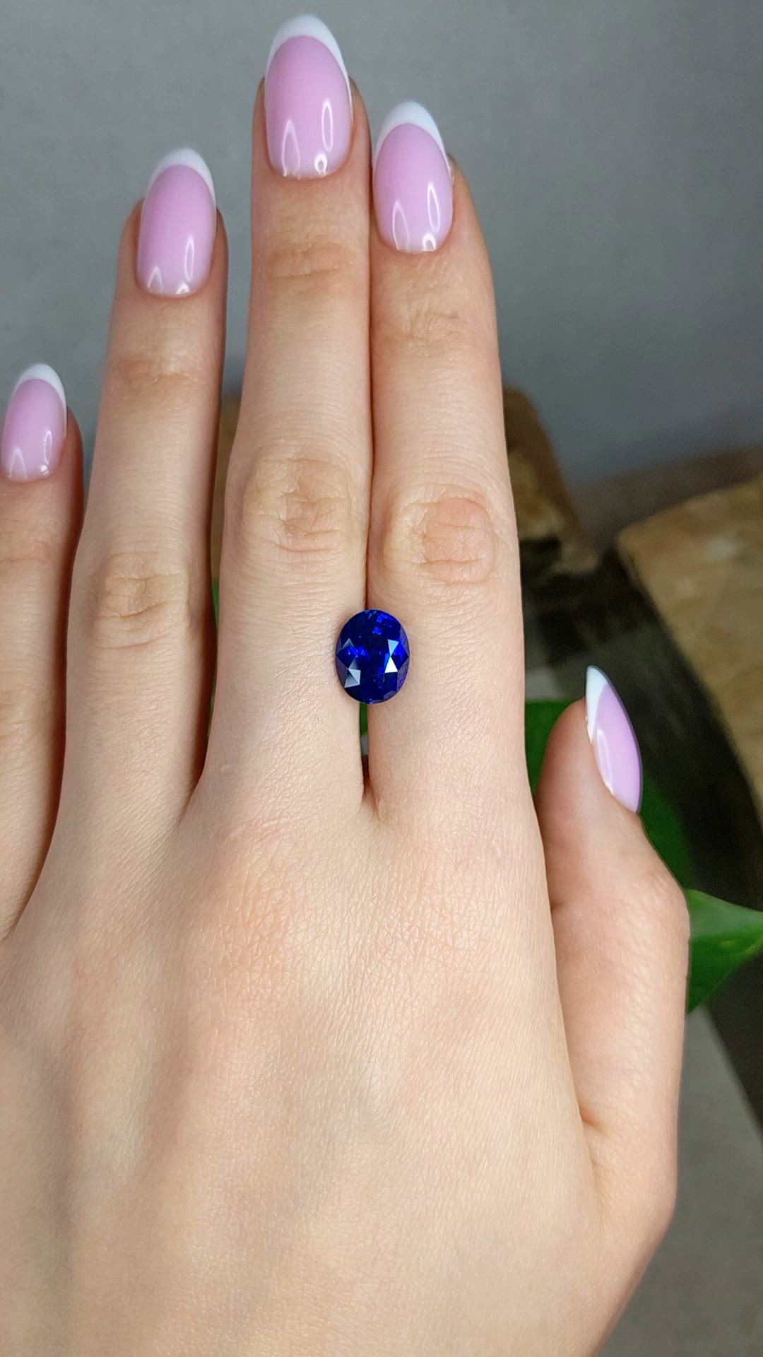 5.14 Ct. Blue Sapphire from Ceylon (Sri Lanka) Size Video