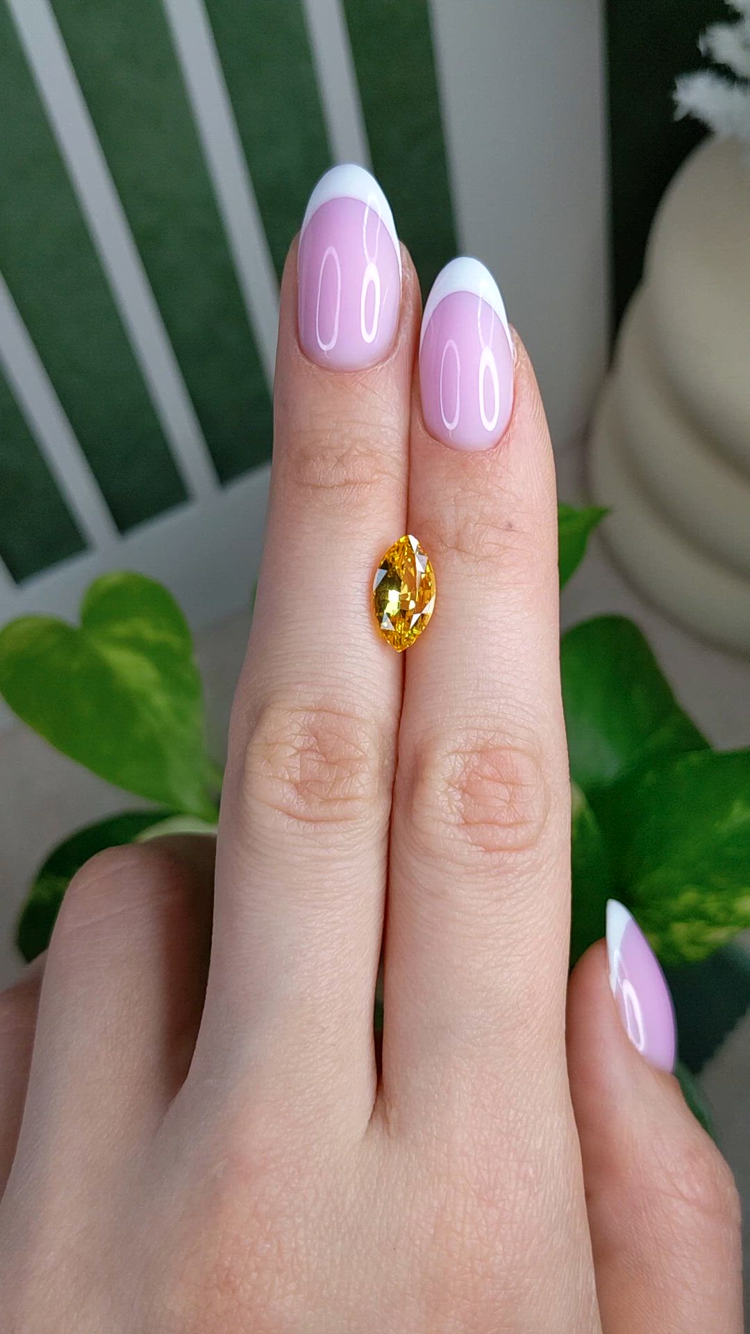 2.52 Ct. Yellow Sapphire from Ceylon (Sri Lanka) Size Video