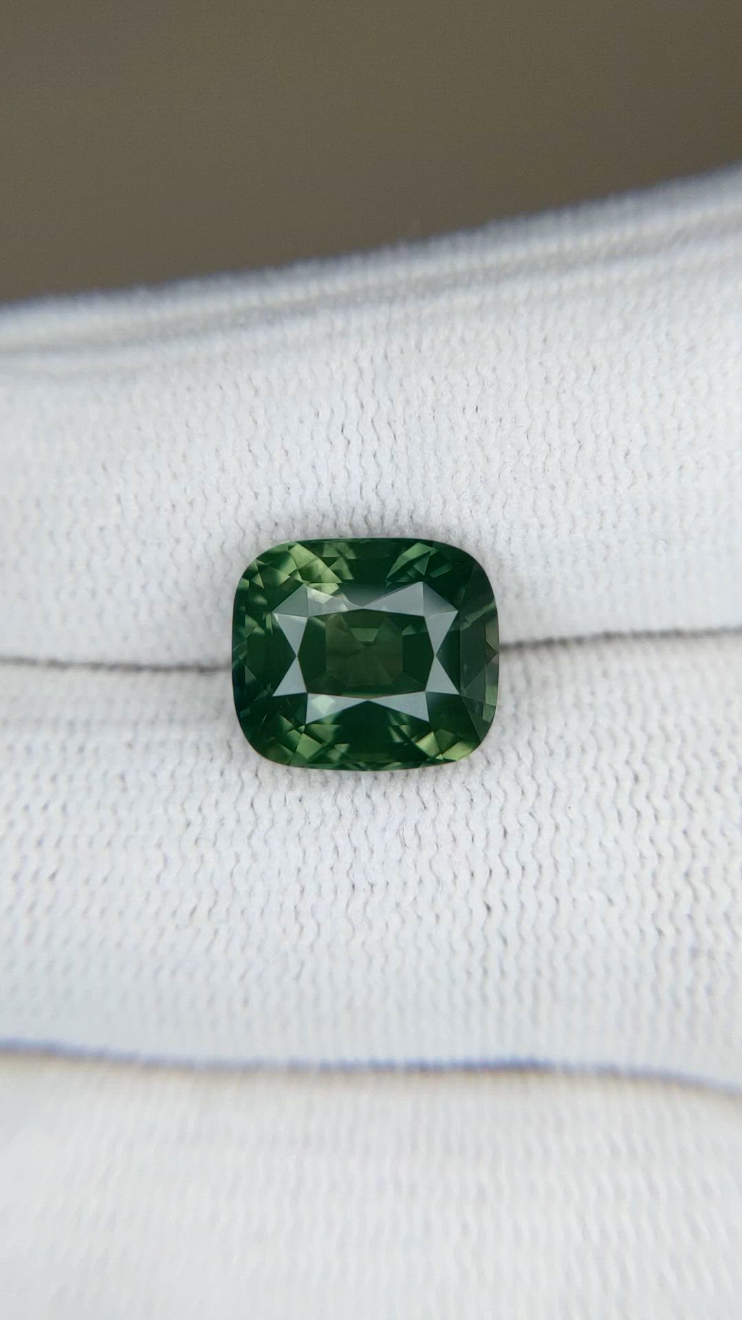 6.08 Ct. Green Sapphire from Ceylon (Sri Lanka) Size Video