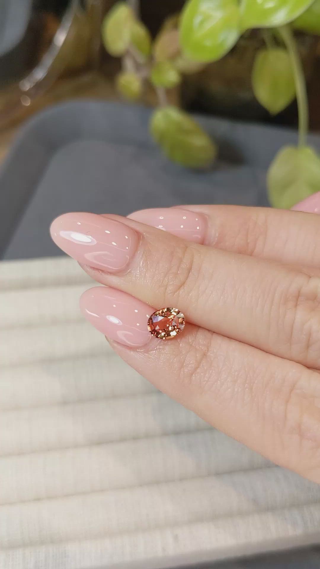 1.06 Ct. Padparadscha Sapphire from Ceylon (Sri Lanka) Size Video