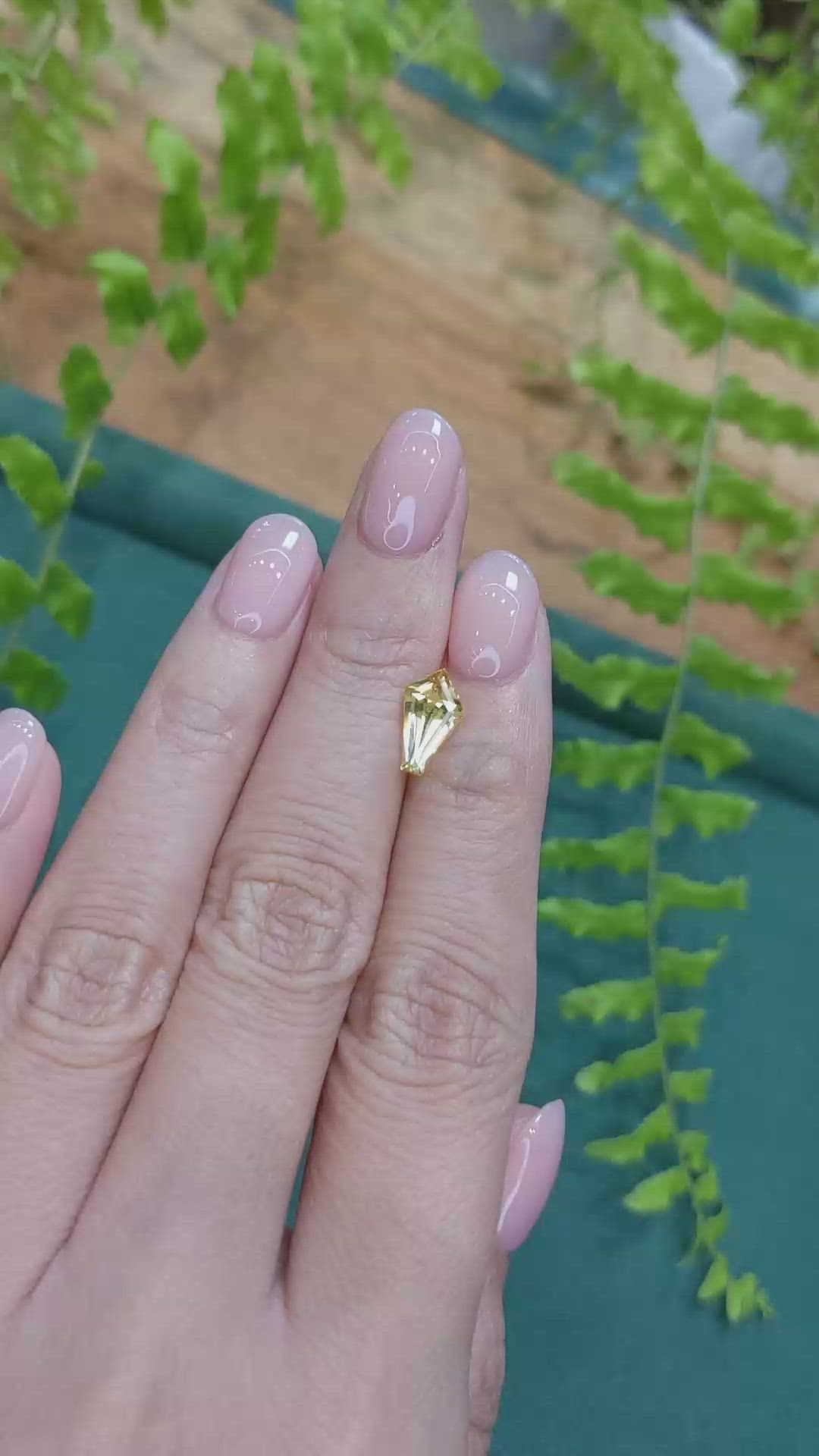 1.70 Ct. Yellow Sapphire from Ceylon (Sri Lanka) Size Video