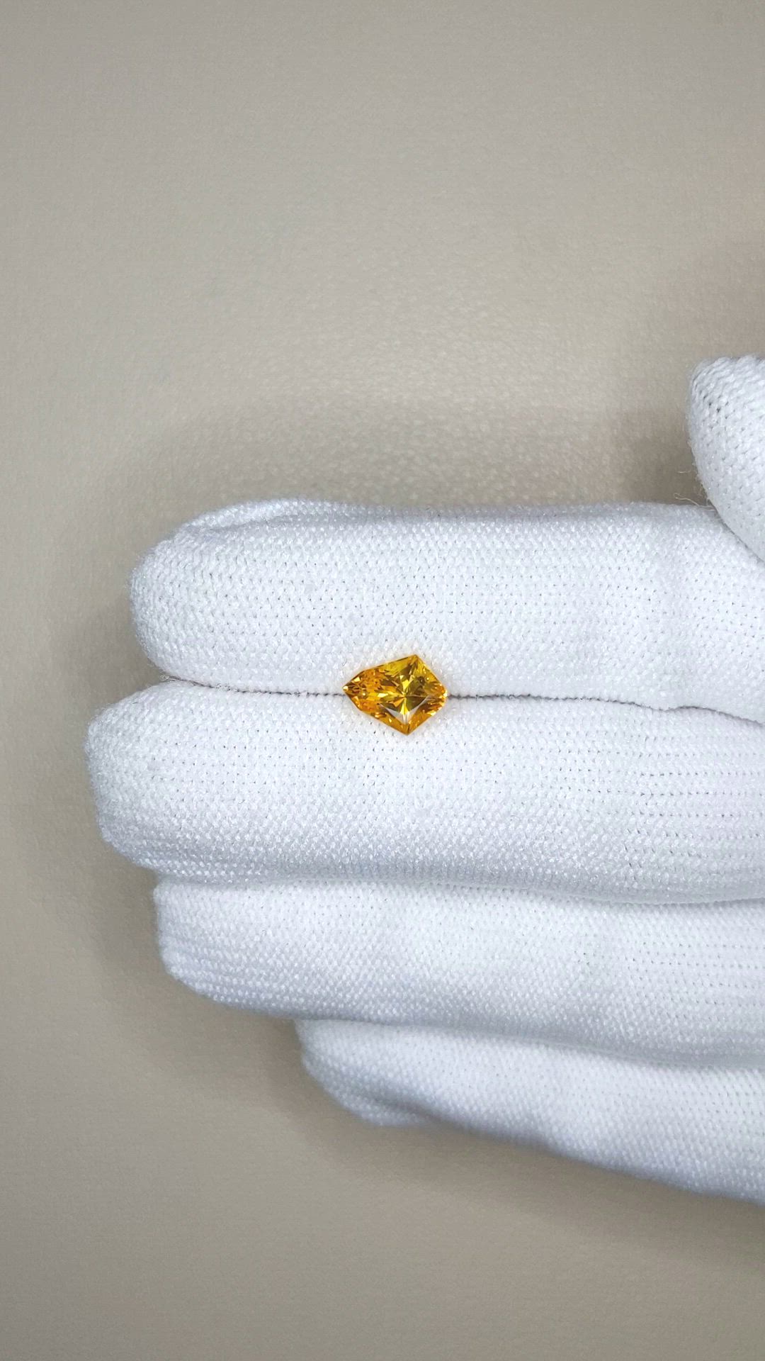 1.54 Ct. Yellow Sapphire from Ceylon (Sri Lanka) Size Video