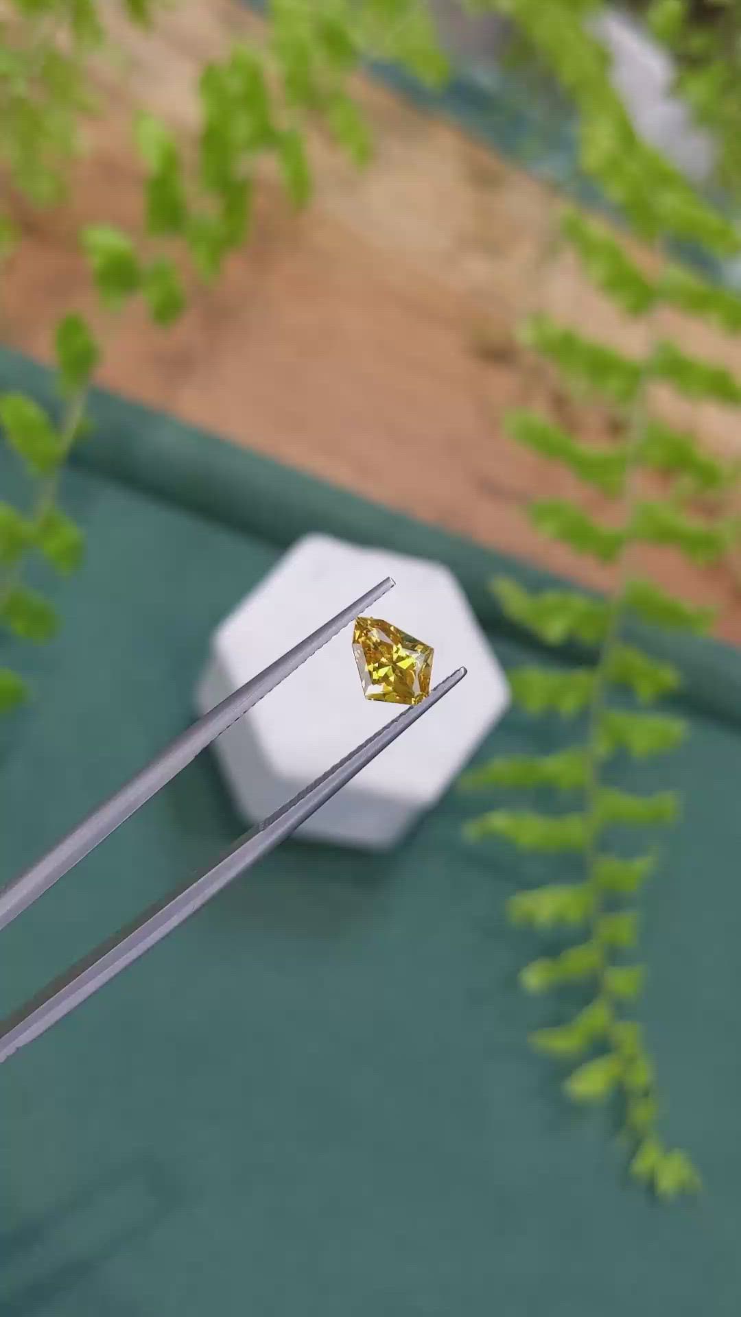 1.54 Ct. Yellow Sapphire from Ceylon (Sri Lanka) Size Video