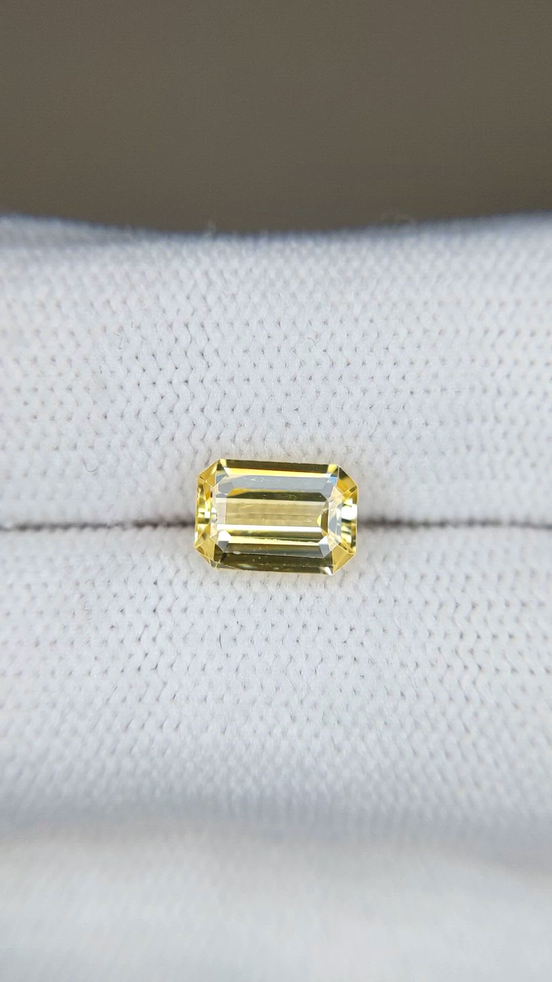1.89 Ct. Yellow Sapphire from Ceylon (Sri Lanka) Size Video