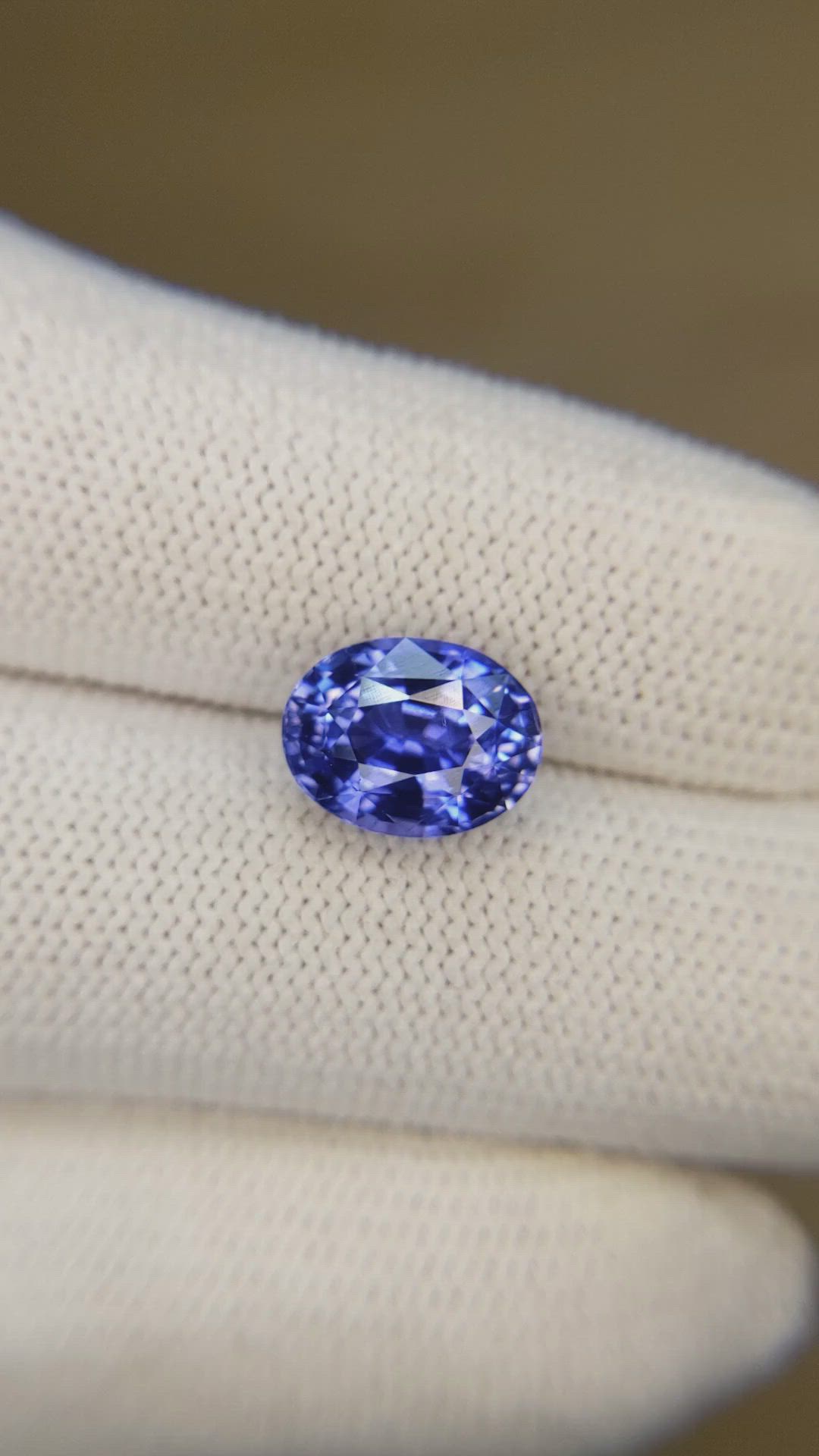 3.80 Ct. Blue Sapphire from Ceylon (Sri Lanka) Size Video