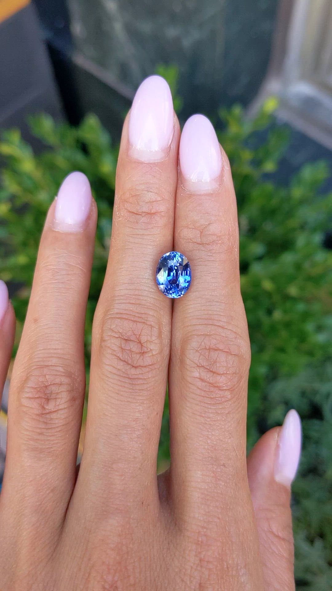 3.80 Ct. Blue Sapphire from Ceylon (Sri Lanka) Size Video