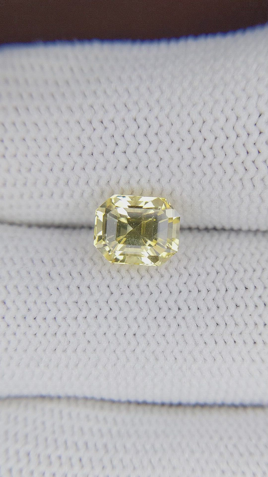 2.58 Ct. Yellow Sapphire from Ceylon (Sri Lanka) Size Video