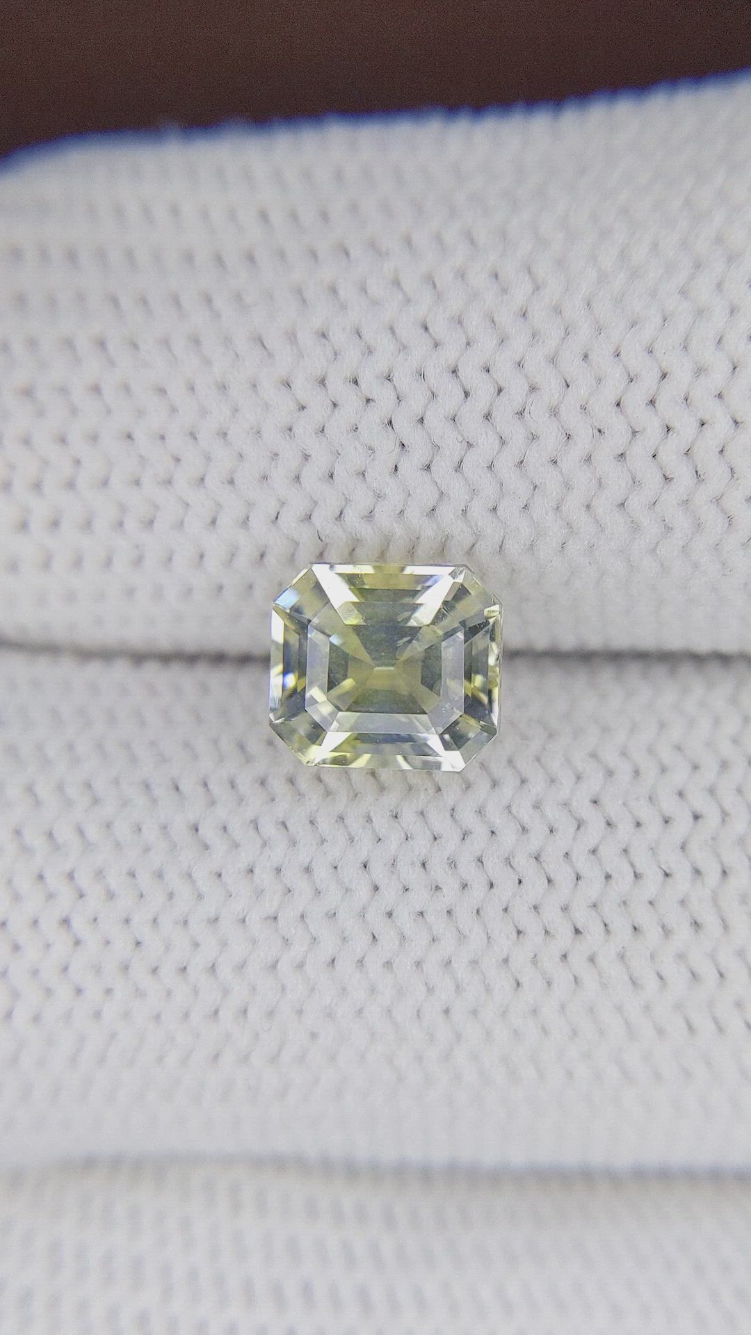 2.53 Ct. Yellow Sapphire from Ceylon (Sri Lanka) Size Video