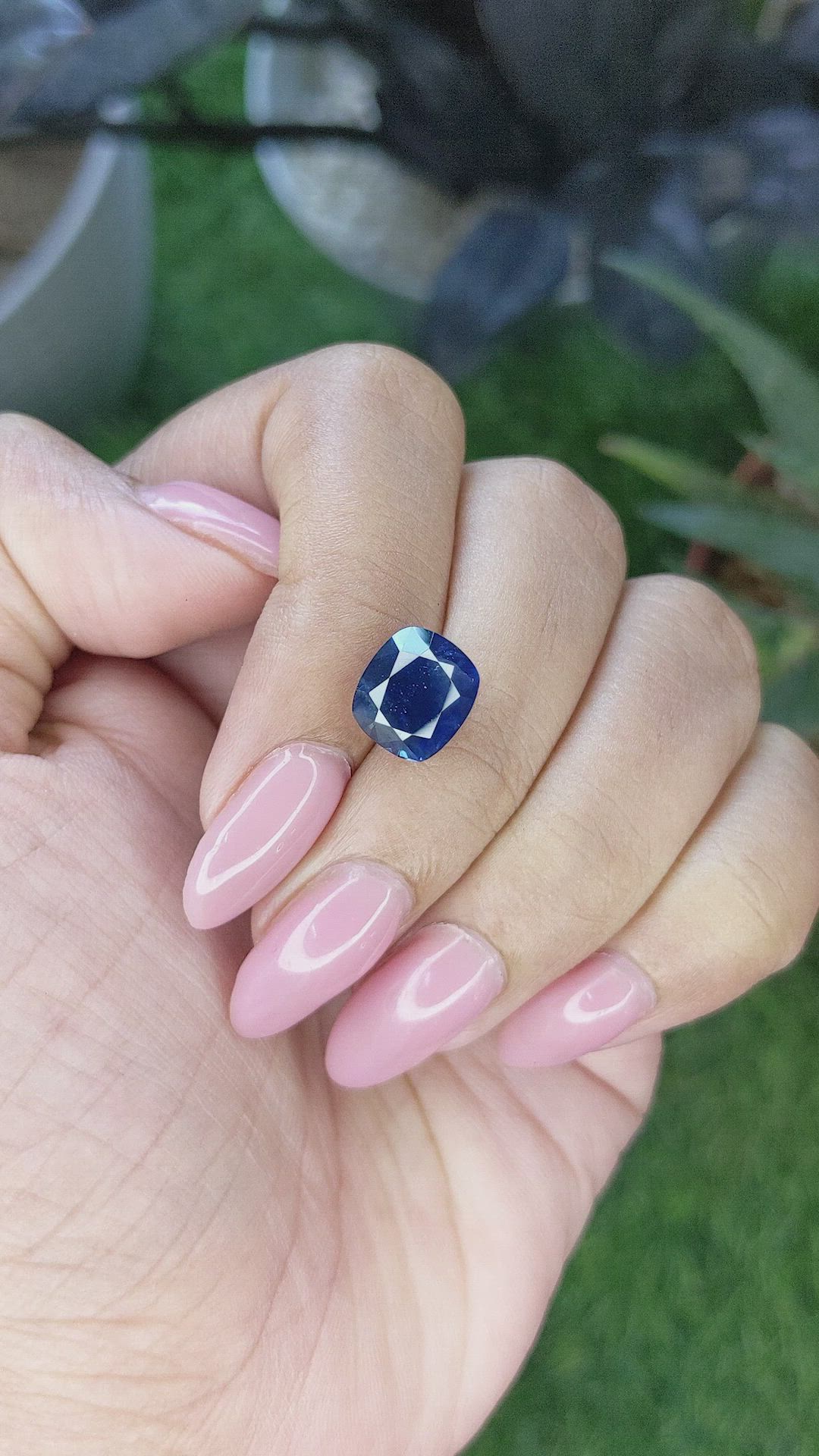5.55 Ct. Greenish Blue Sapphire from Ceylon (Sri Lanka) Size Video