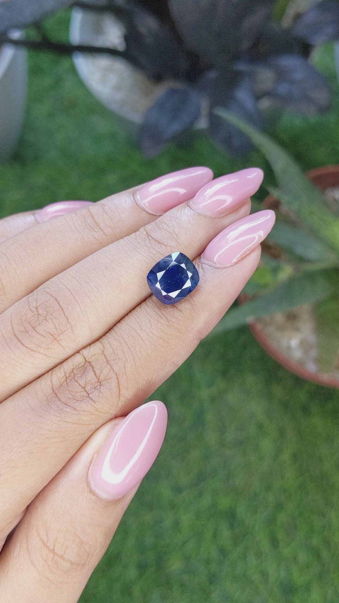 5.55 Ct. Greenish Blue Sapphire from Ceylon (Sri Lanka) Size Video