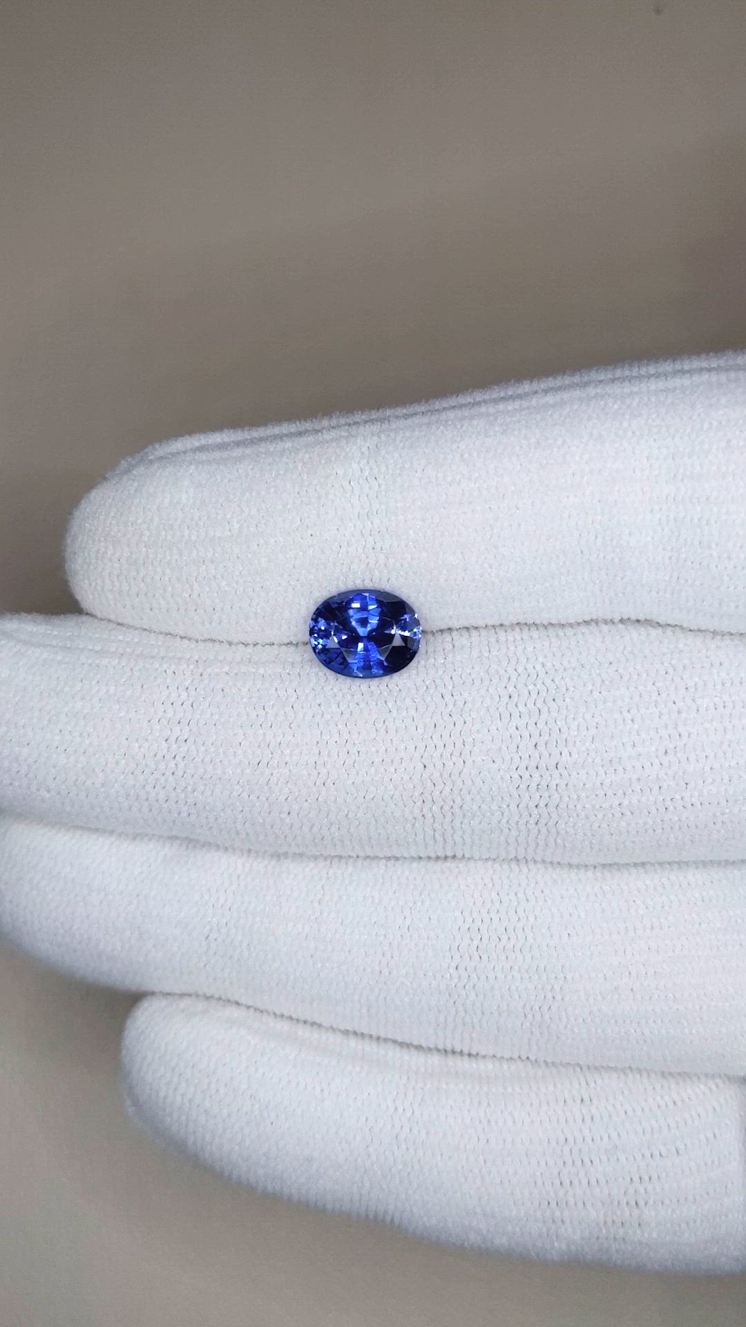 2.07 Ct. Blue Sapphire from Ceylon (Sri Lanka) Size Video