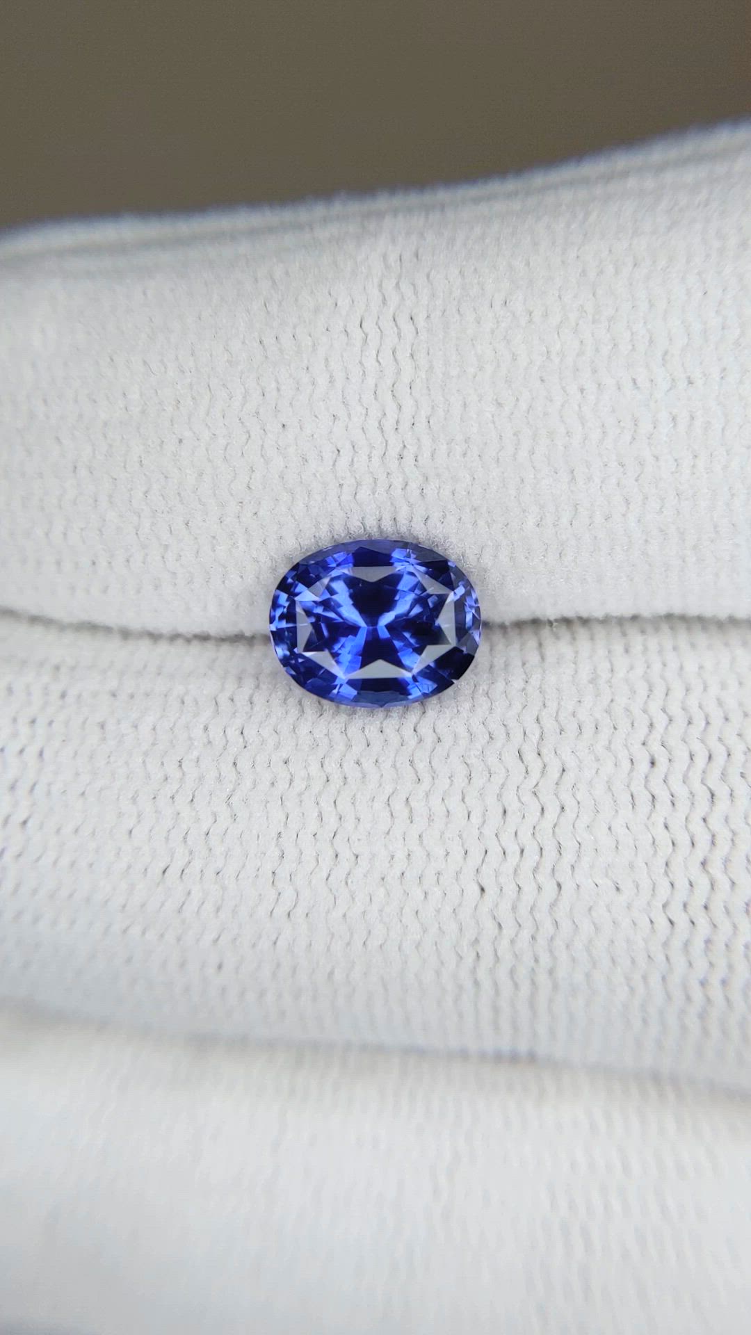 2.07 Ct. Blue Sapphire from Ceylon (Sri Lanka) Size Video