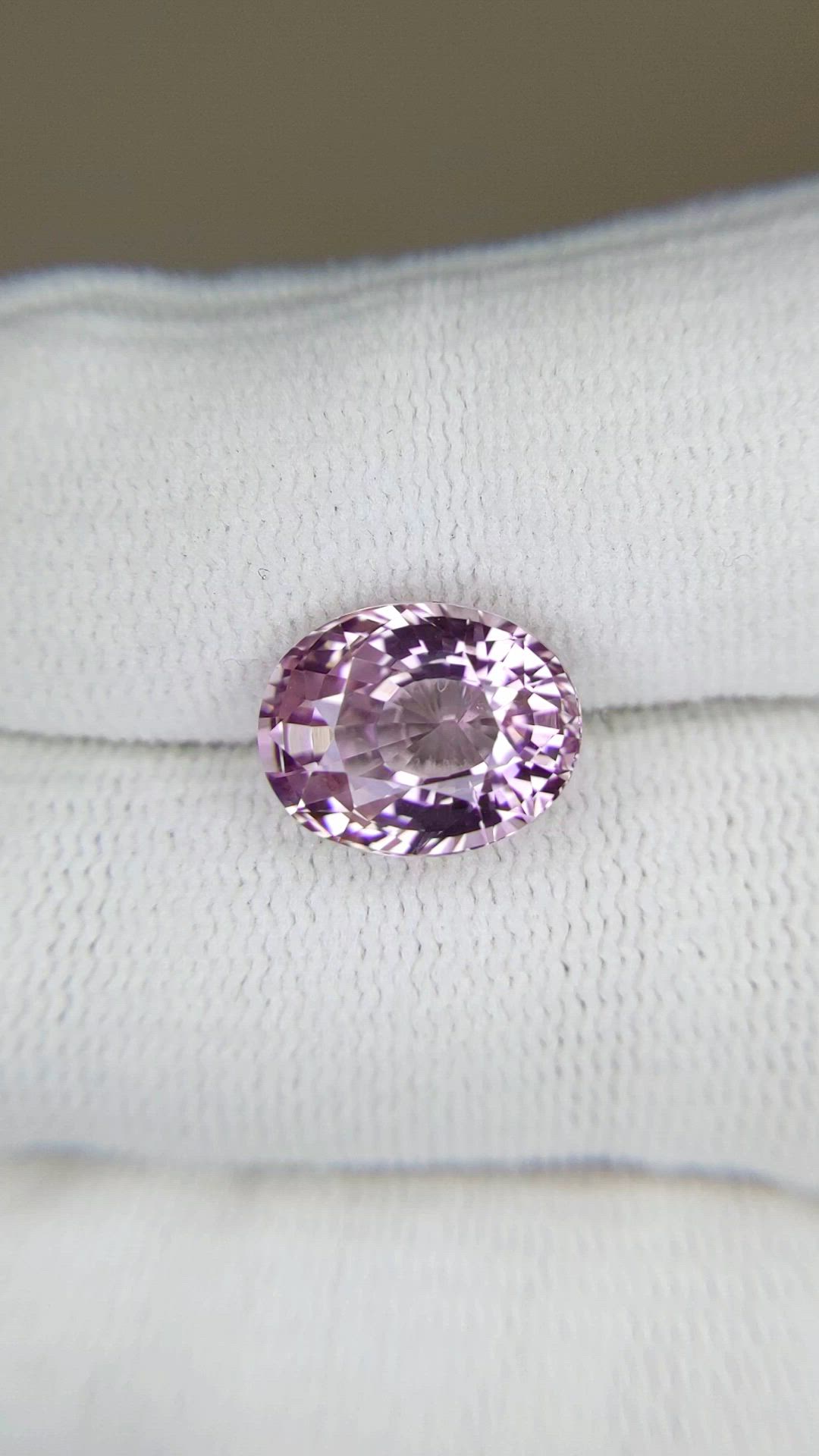 6.08 Ct. Purplish Pink Sapphire from Ceylon (Sri Lanka) Size Video