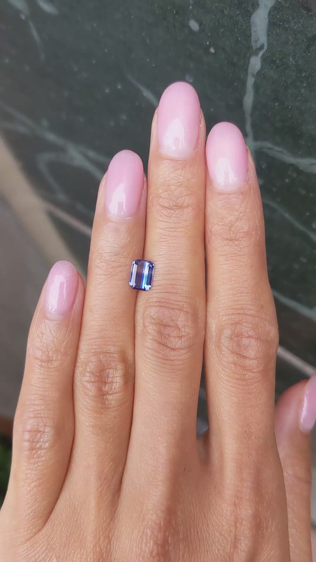1.03 Ct. Bi Color Sapphire from Ceylon (Sri Lanka) Size Video