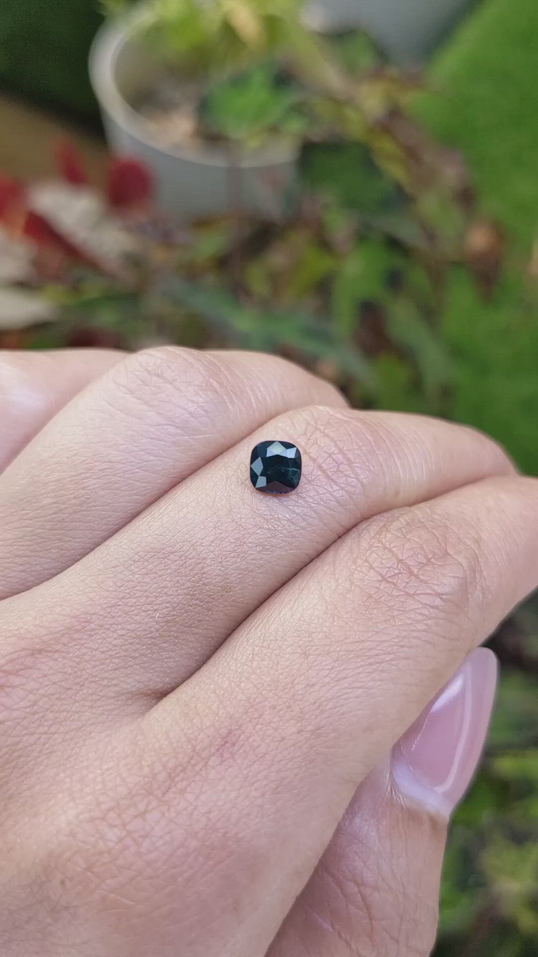 1.00 Ct. Greenish Blue Sapphire from Ceylon (Sri Lanka) Size Video
