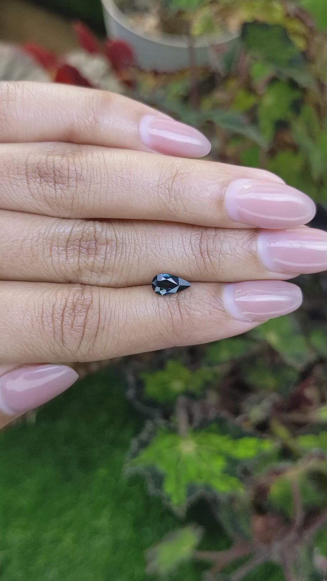 1.01 Ct. Greenish Blue Sapphire from Ceylon (Sri Lanka) Size Video