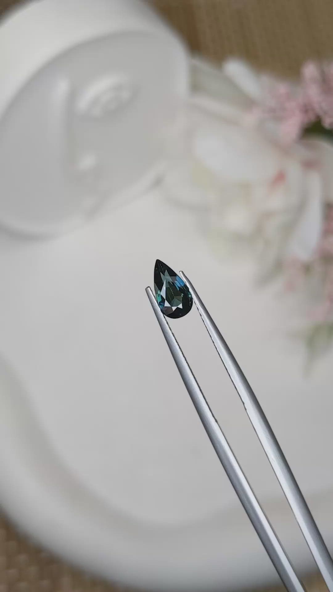 1.01 Ct. Greenish Blue Sapphire from Ceylon (Sri Lanka) Size Video